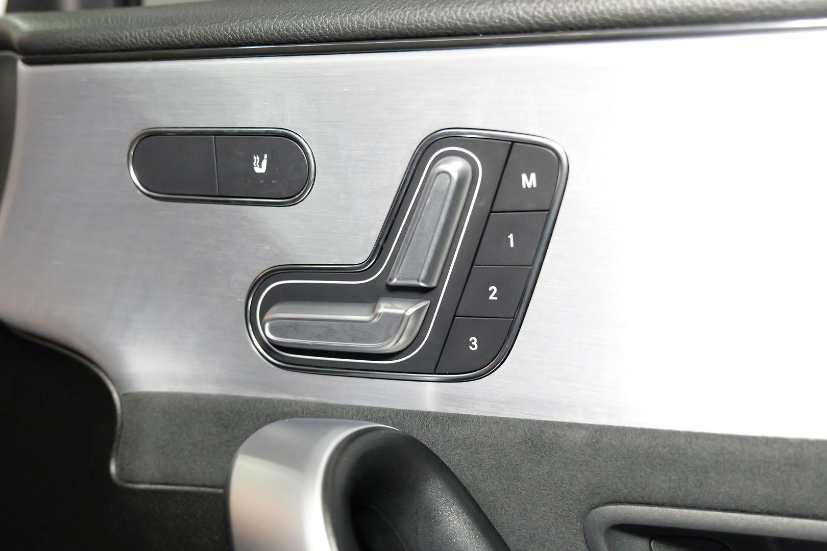 2019 MERCEDES-BENZ A200 V177 MY20 7 SP AUTO DUAL CLUTCH 4D SEDAN