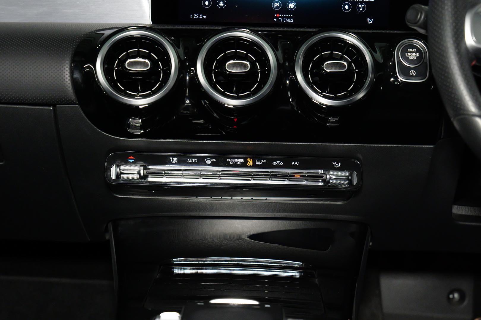 2019 MERCEDES-BENZ A200 V177 MY20 7 SP AUTO DUAL CLUTCH 4D SEDAN