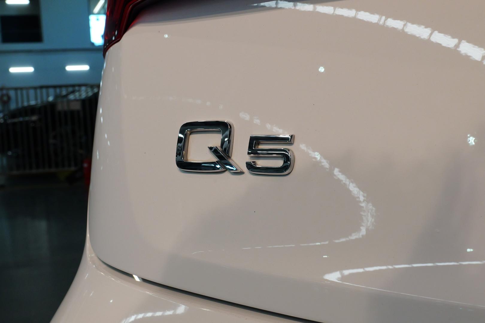 2019 AUDI Q5 FY MY19 40 TDI QUATTRO SPORT 7 SP AUTO S-TRONIC 4D WAGON