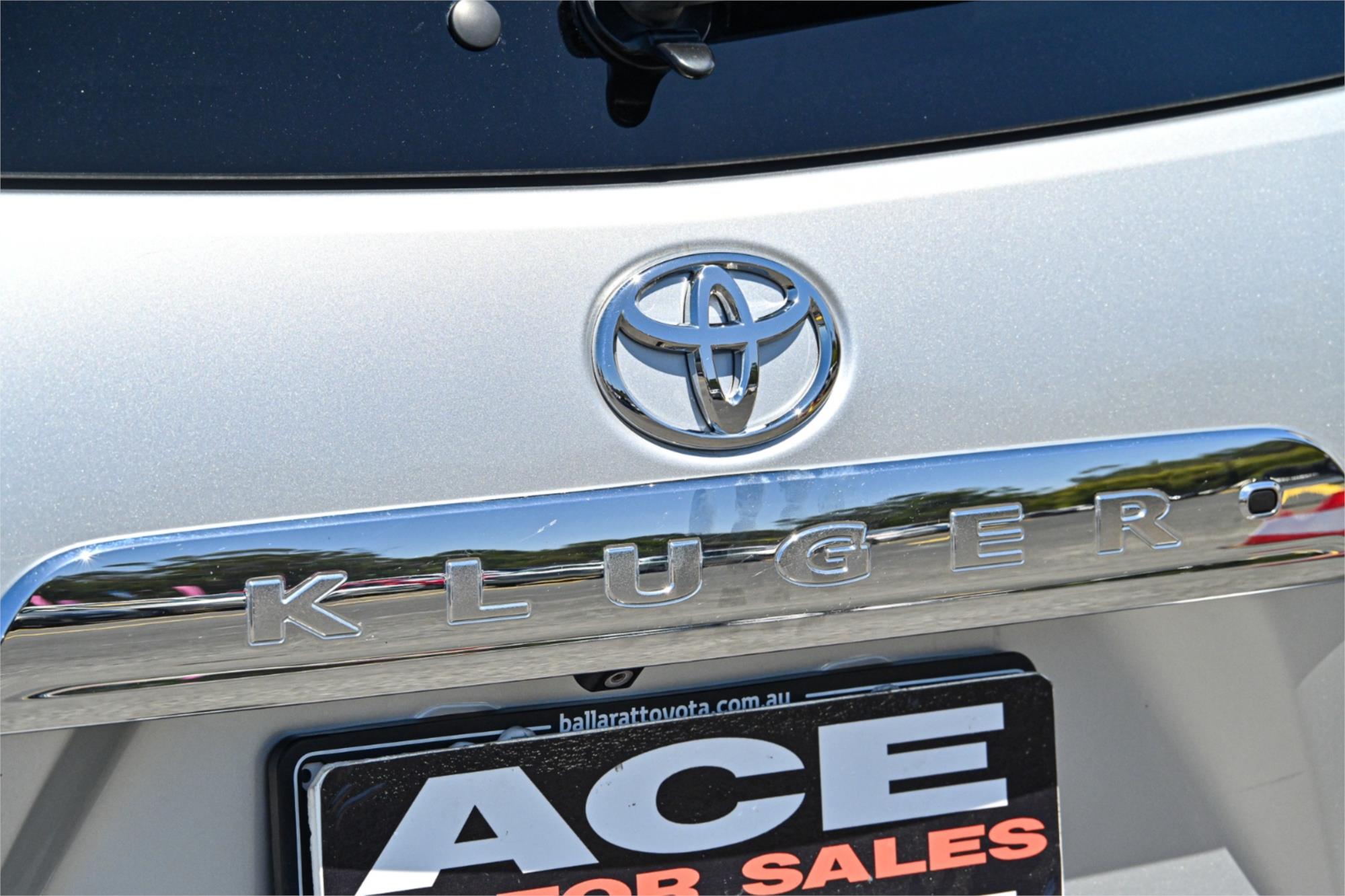 2012 TOYOTA KLUGER GSU40R MY11 UPGRADE ALTITUDE (FWD) 7 SEAT 5 SP AUTOMATIC 4D WAGON