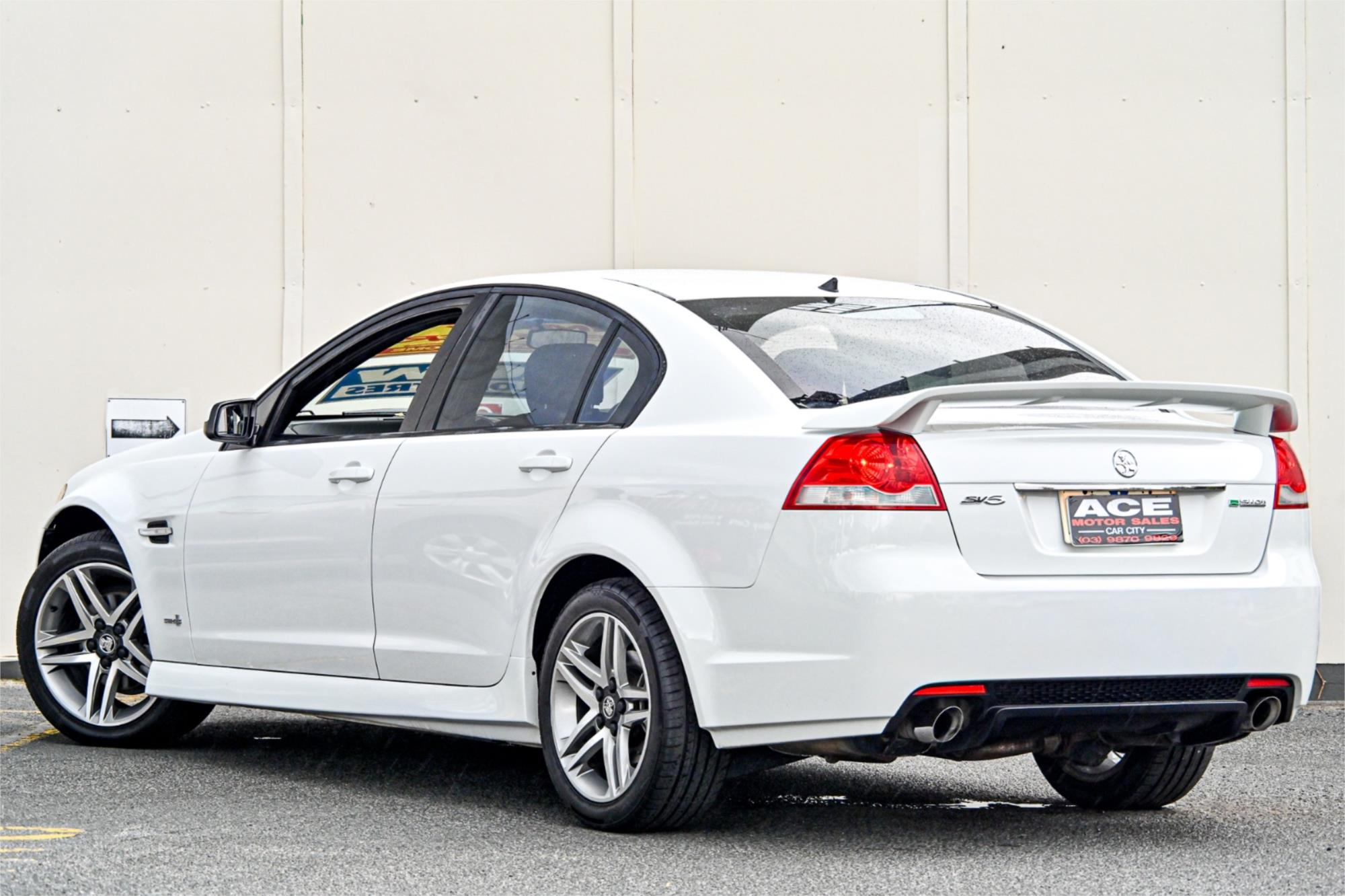 2011 HOLDEN COMMODORE VE II MY12 SV6 6 SP AUTOMATIC 4D SEDAN