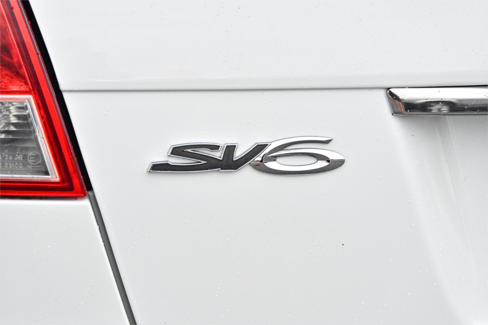 2011 HOLDEN COMMODORE VE II MY12 SV6 6 SP AUTOMATIC 4D SEDAN