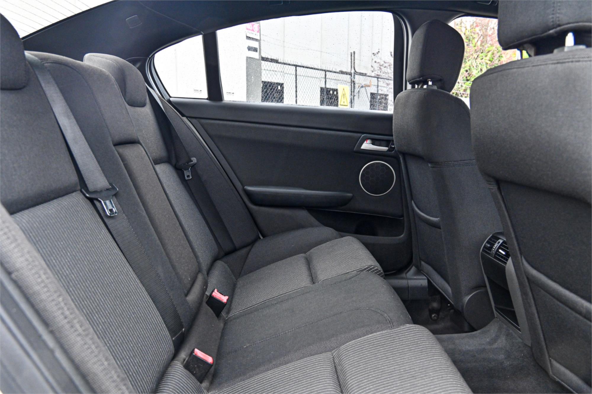 2011 HOLDEN COMMODORE VE II MY12 SV6 6 SP AUTOMATIC 4D SEDAN