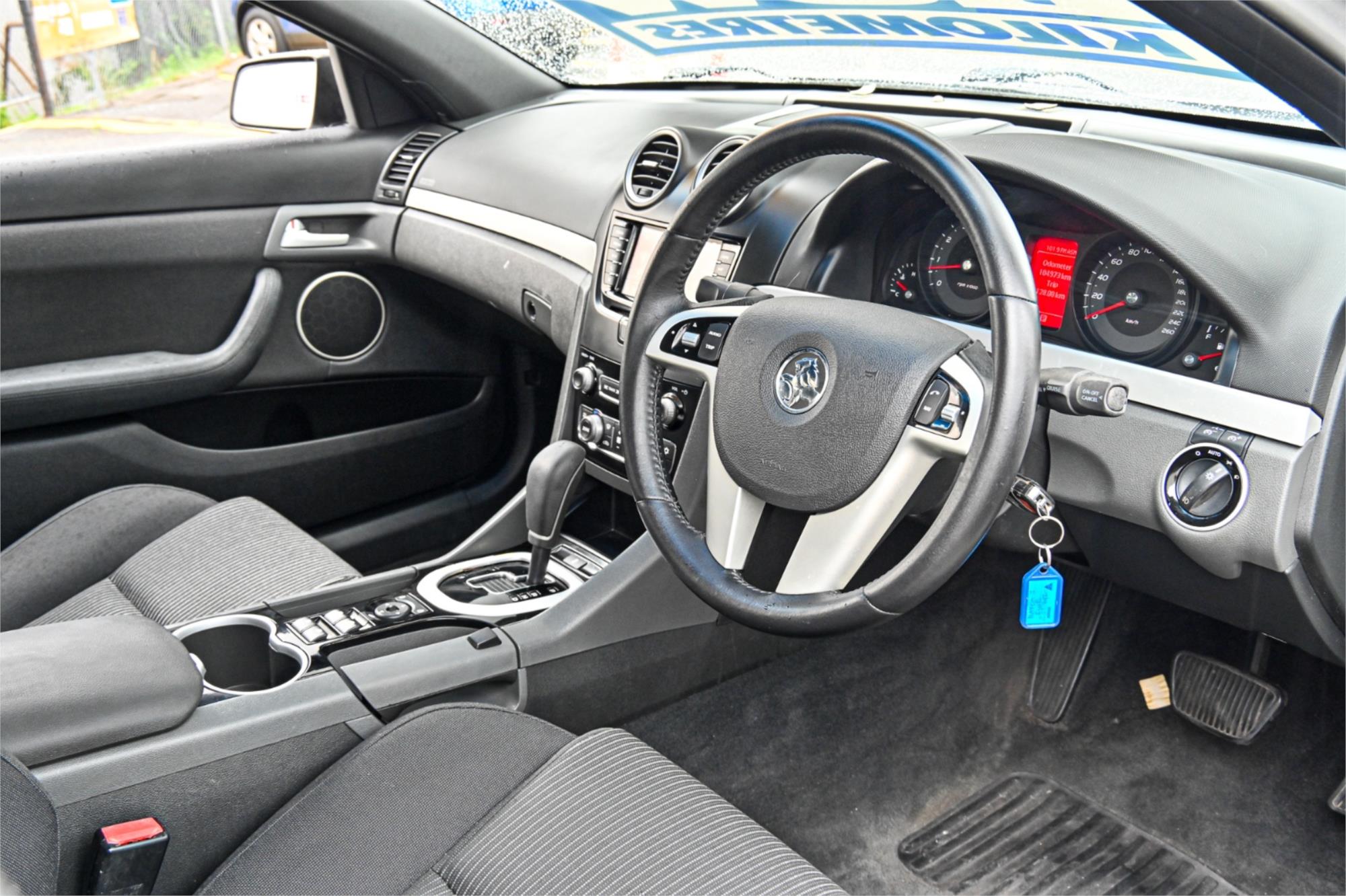 2011 HOLDEN COMMODORE VE II MY12 SV6 6 SP AUTOMATIC 4D SEDAN