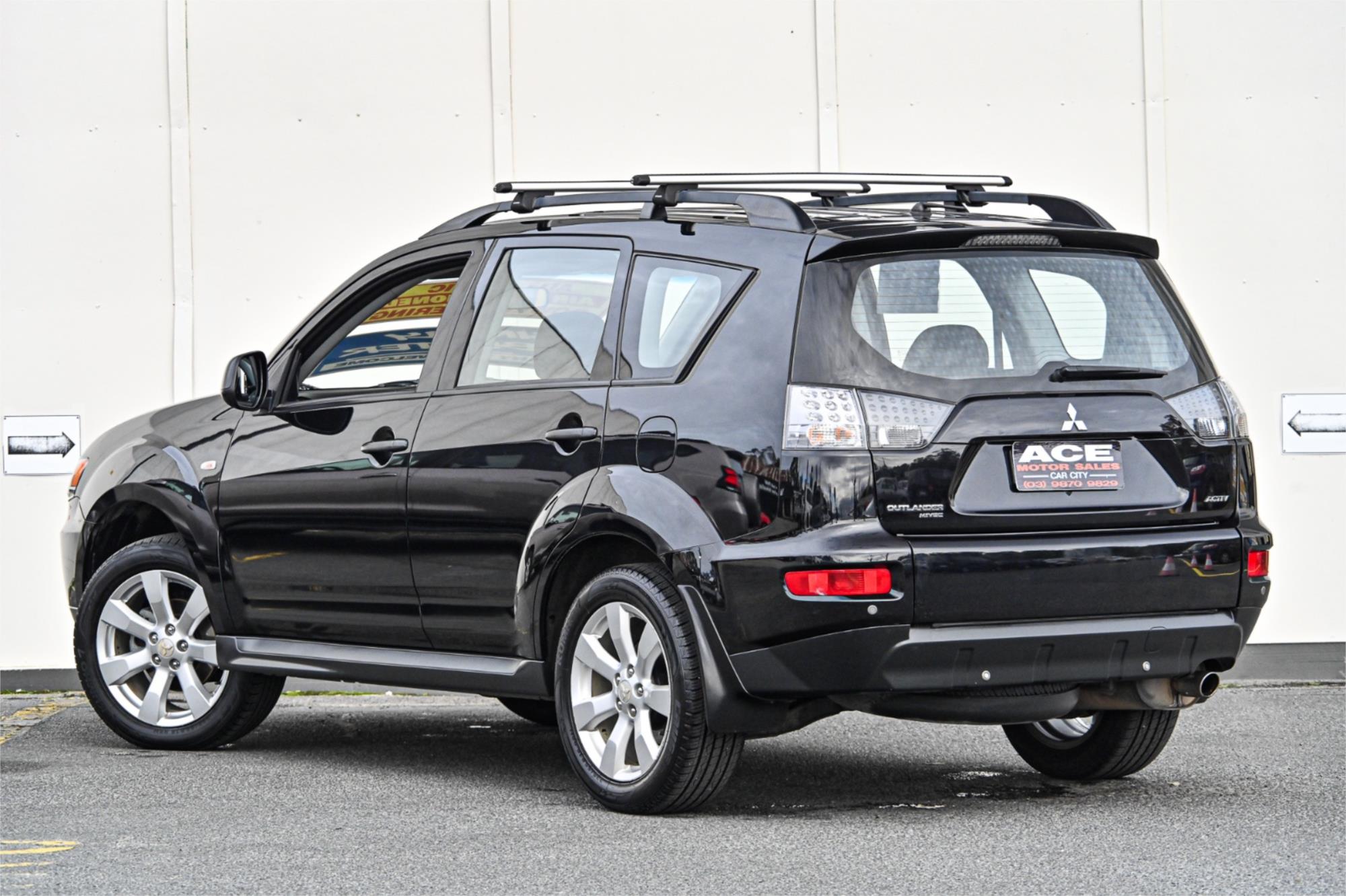 2011 MITSUBISHI OUTLANDER ZH MY11 LS (FWD) CVT AUTO 6 SP SEQUENTIAL 4D WAGON