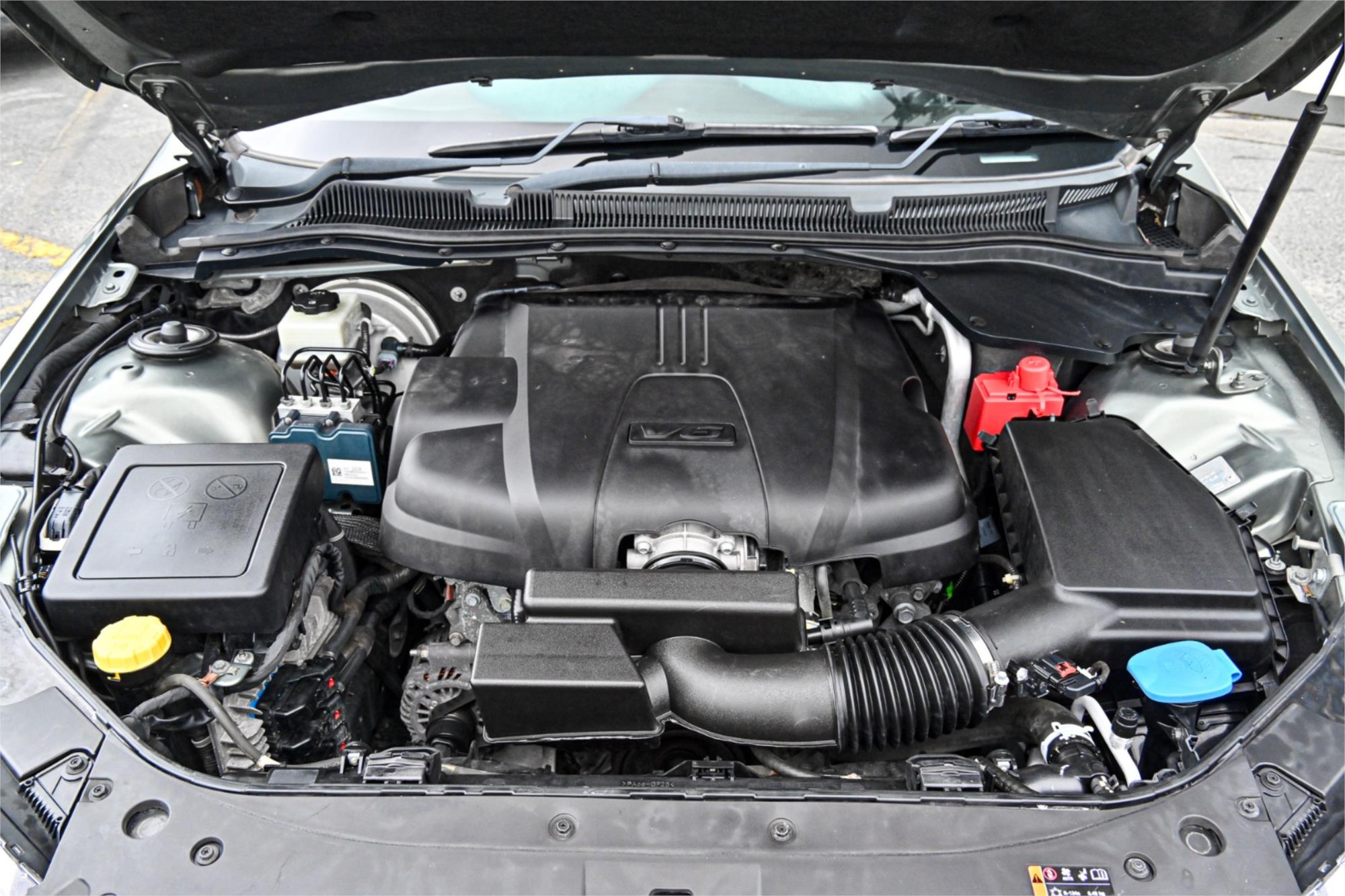 2013 HOLDEN COMMODORE VF SV6 6 SP AUTOMATIC 4D SEDAN