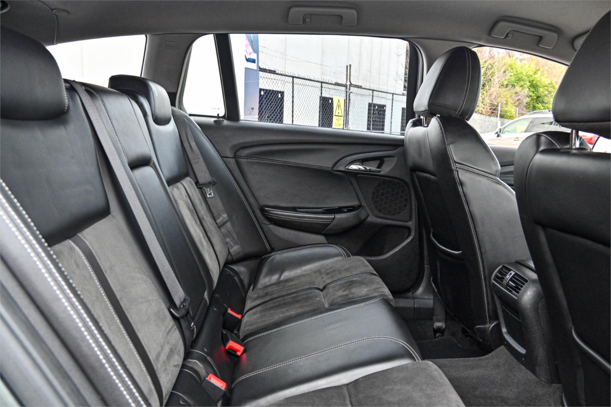 2013 HOLDEN COMMODORE VF SV6 6 SP AUTOMATIC 4D SEDAN