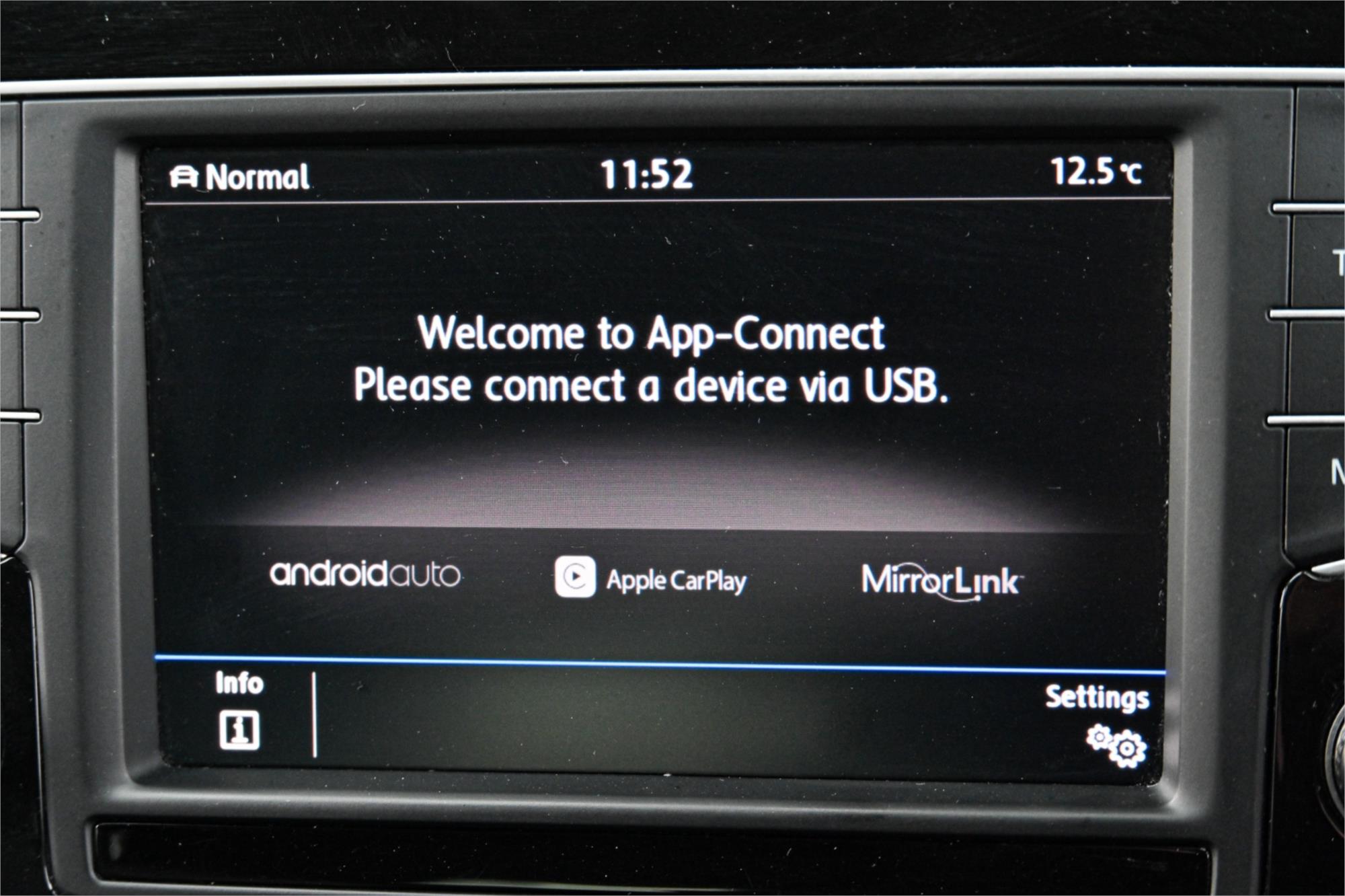2016 VOLKSWAGEN GOLF AU MY16 110 TSI HIGHLINE 7 SP AUTO DIRECT SHIFT 5D HATCHBACK