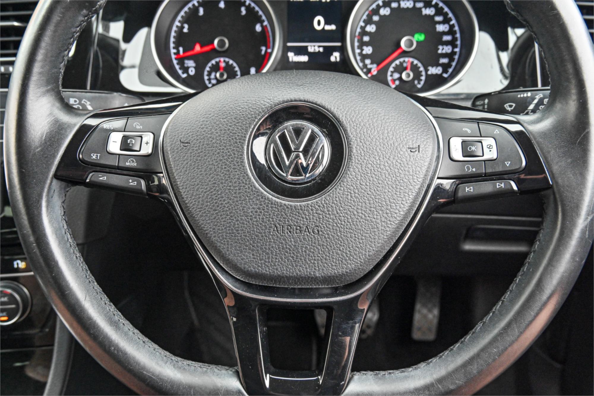 2016 VOLKSWAGEN GOLF AU MY16 110 TSI HIGHLINE 7 SP AUTO DIRECT SHIFT 5D HATCHBACK