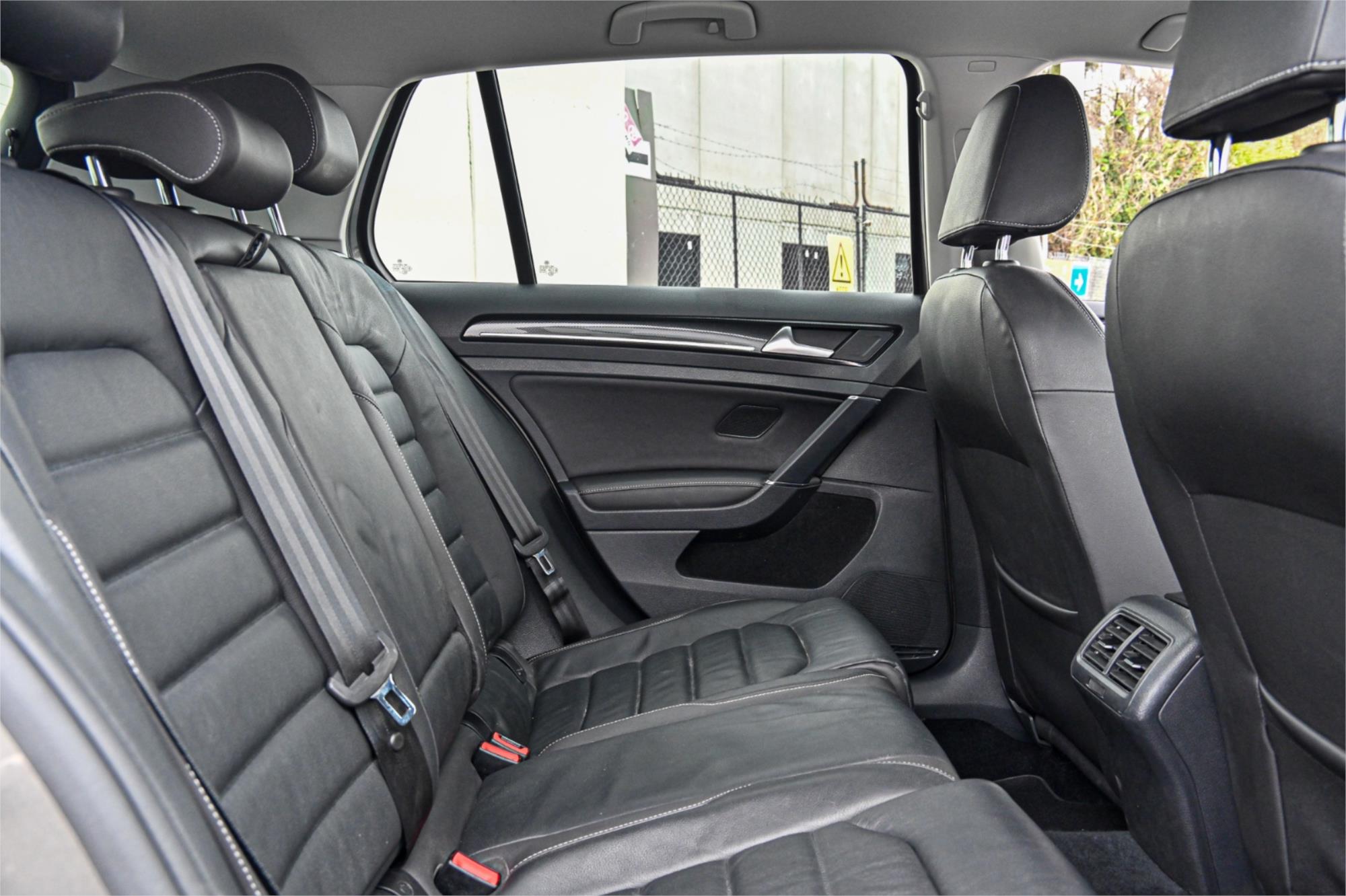 2016 VOLKSWAGEN GOLF AU MY16 110 TSI HIGHLINE 7 SP AUTO DIRECT SHIFT 5D HATCHBACK