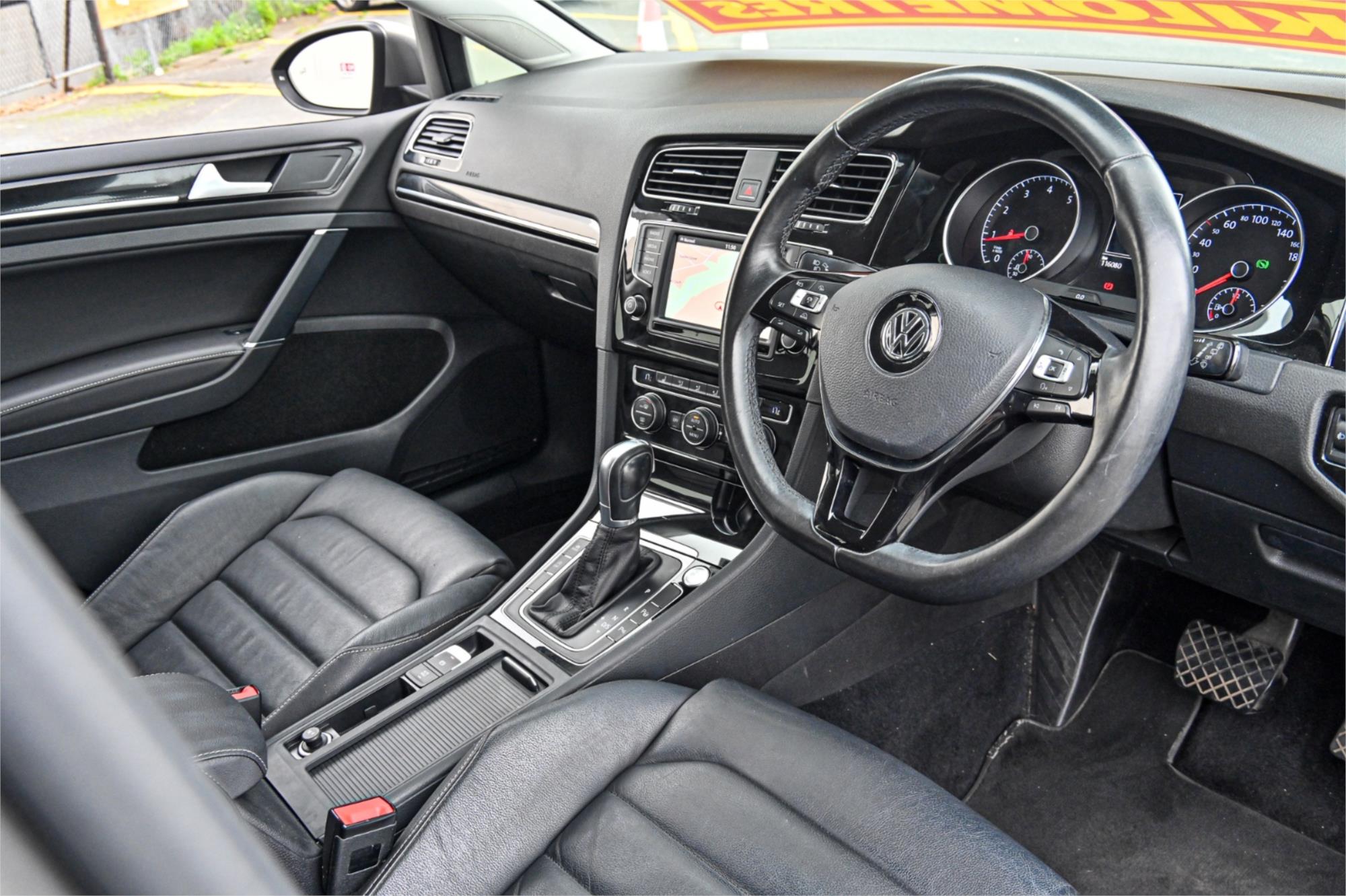 2016 VOLKSWAGEN GOLF AU MY16 110 TSI HIGHLINE 7 SP AUTO DIRECT SHIFT 5D HATCHBACK