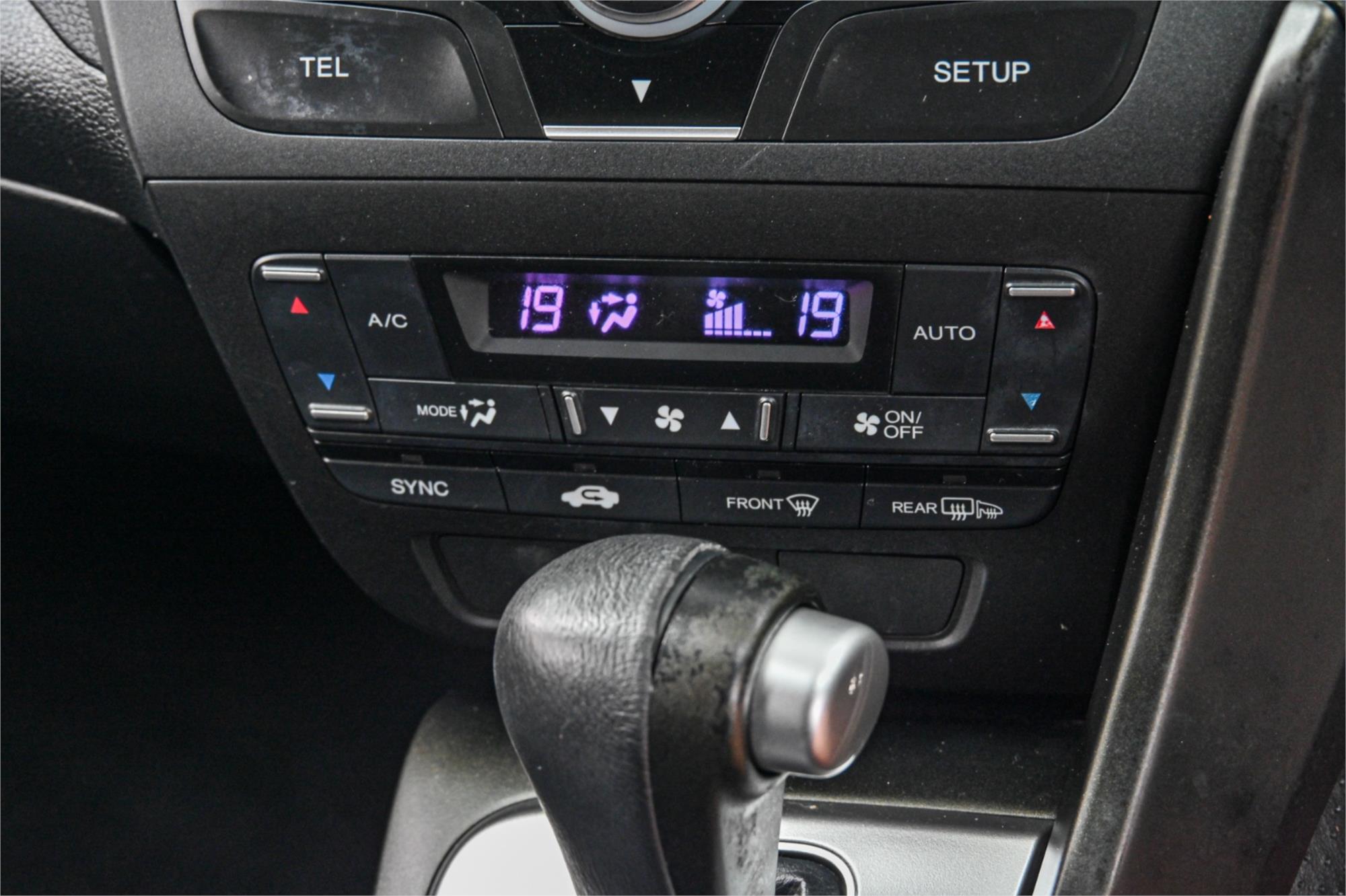 2013 HONDA CIVIC FK MY13 VTi-L 5 SP AUTOMATIC 5D HATCHBACK
