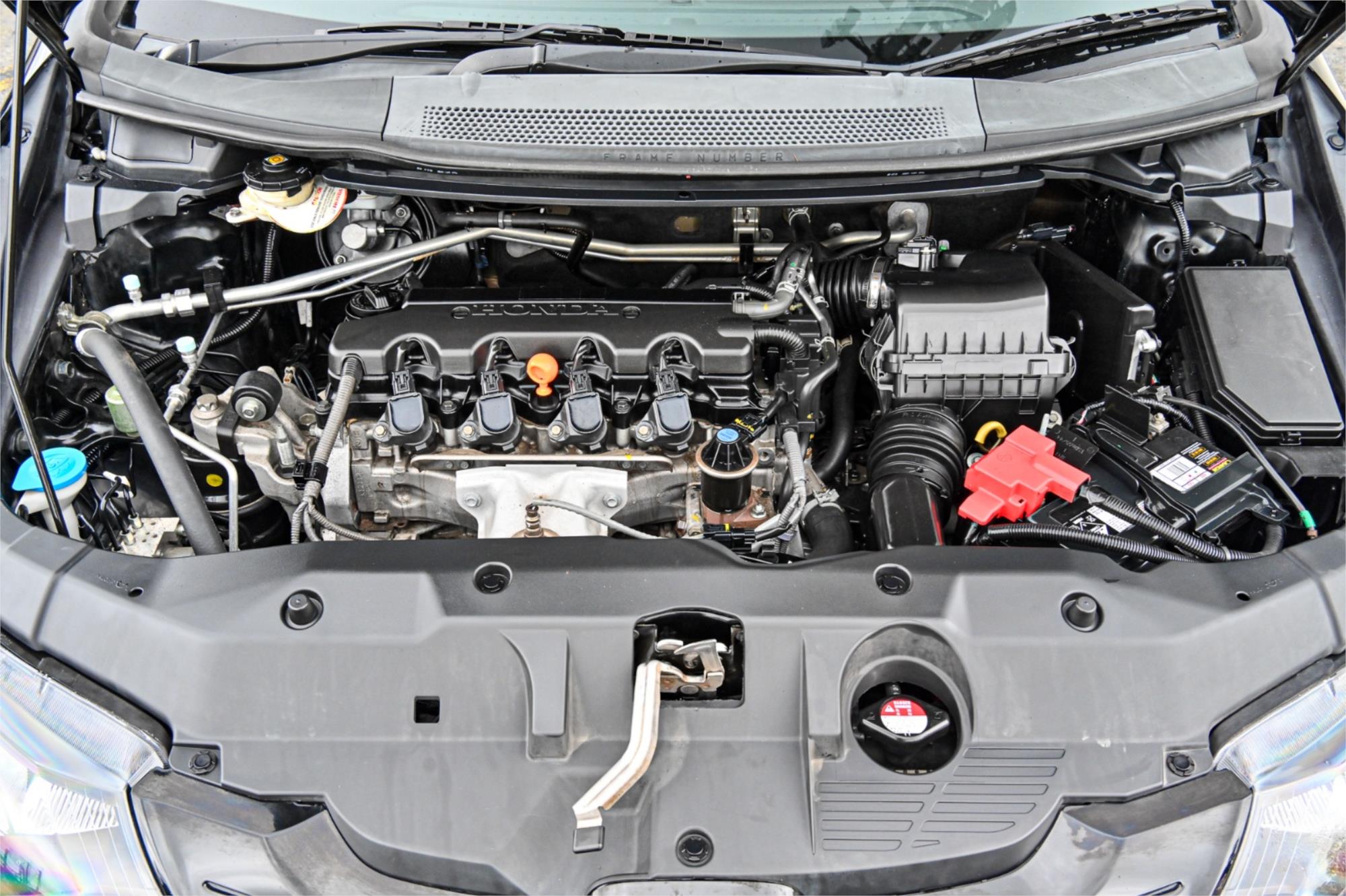 2013 HONDA CIVIC FK MY13 VTi-L 5 SP AUTOMATIC 5D HATCHBACK
