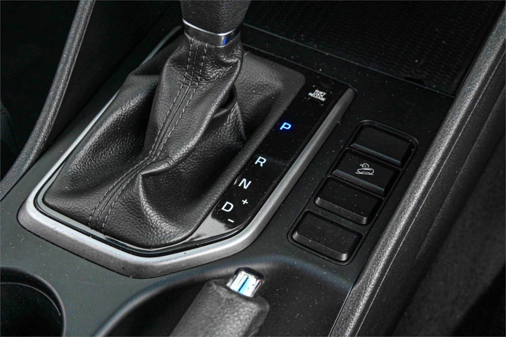 2016 HYUNDAI TUCSON TL ACTIVE (FWD) 6 SP MANUAL 4D WAGON