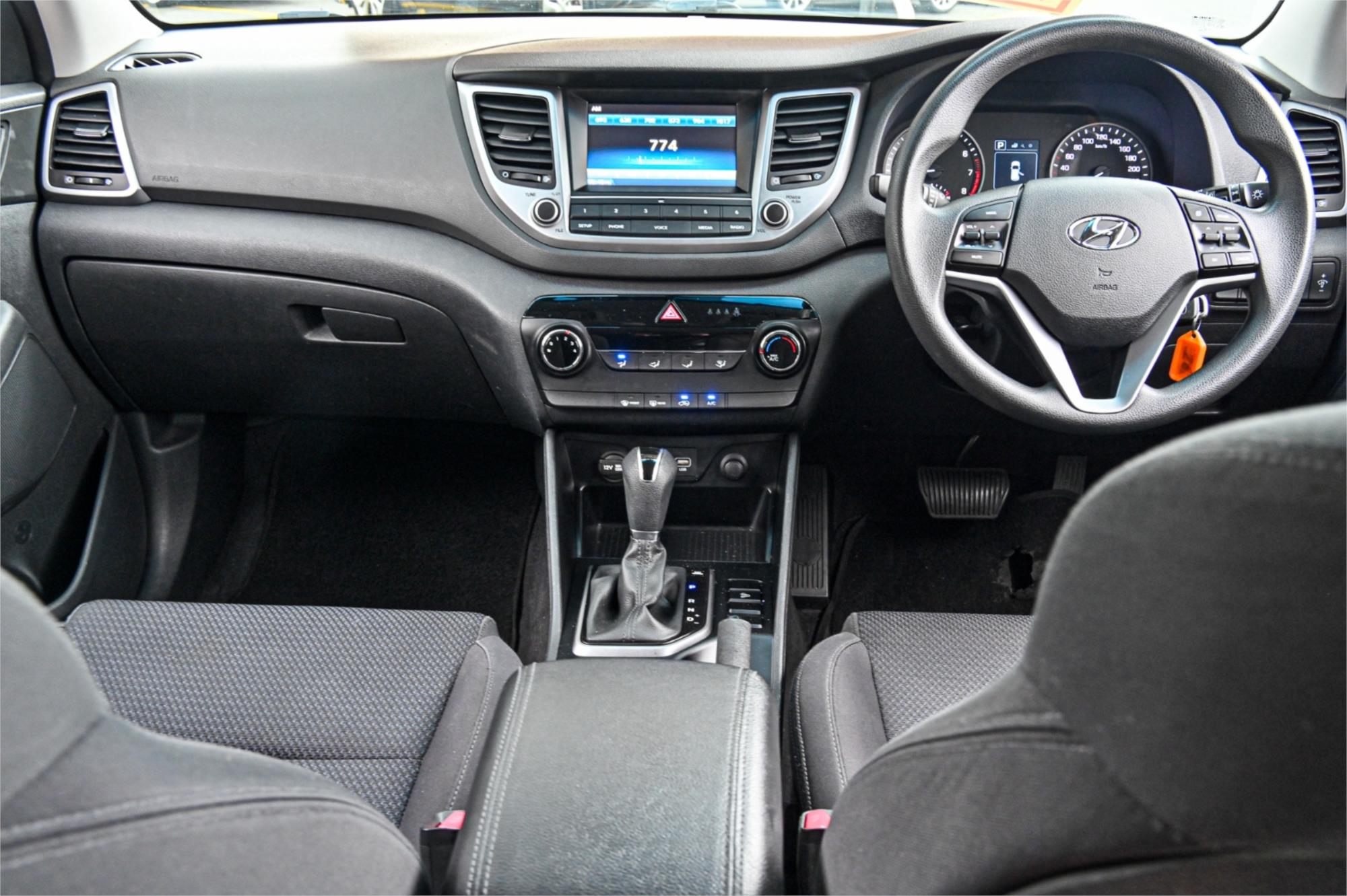 2016 HYUNDAI TUCSON TL ACTIVE (FWD) 6 SP MANUAL 4D WAGON