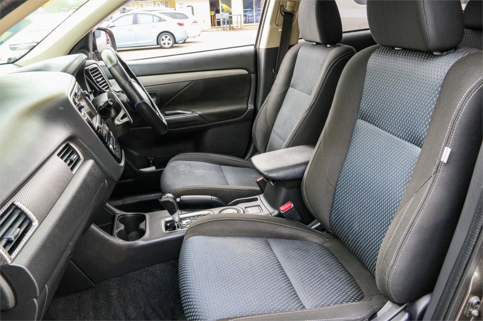 2016 MITSUBISHI OUTLANDER ZK MY16 XLS (4x4) CONTINUOUS VARIABLE 4D WAGON