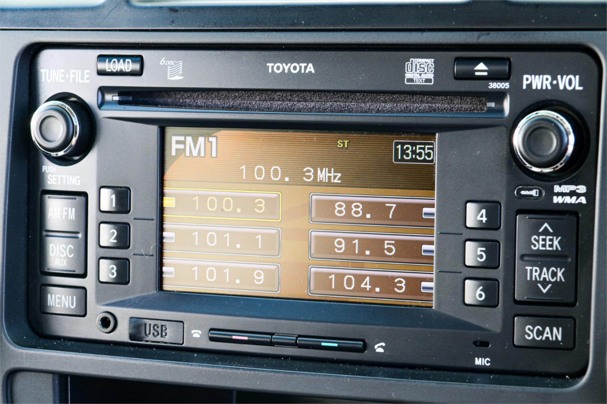 2010 TOYOTA KLUGER GSU45R ALTITUDE (4x4) 7 SEAT 5 SP AUTOMATIC 4D WAGON
