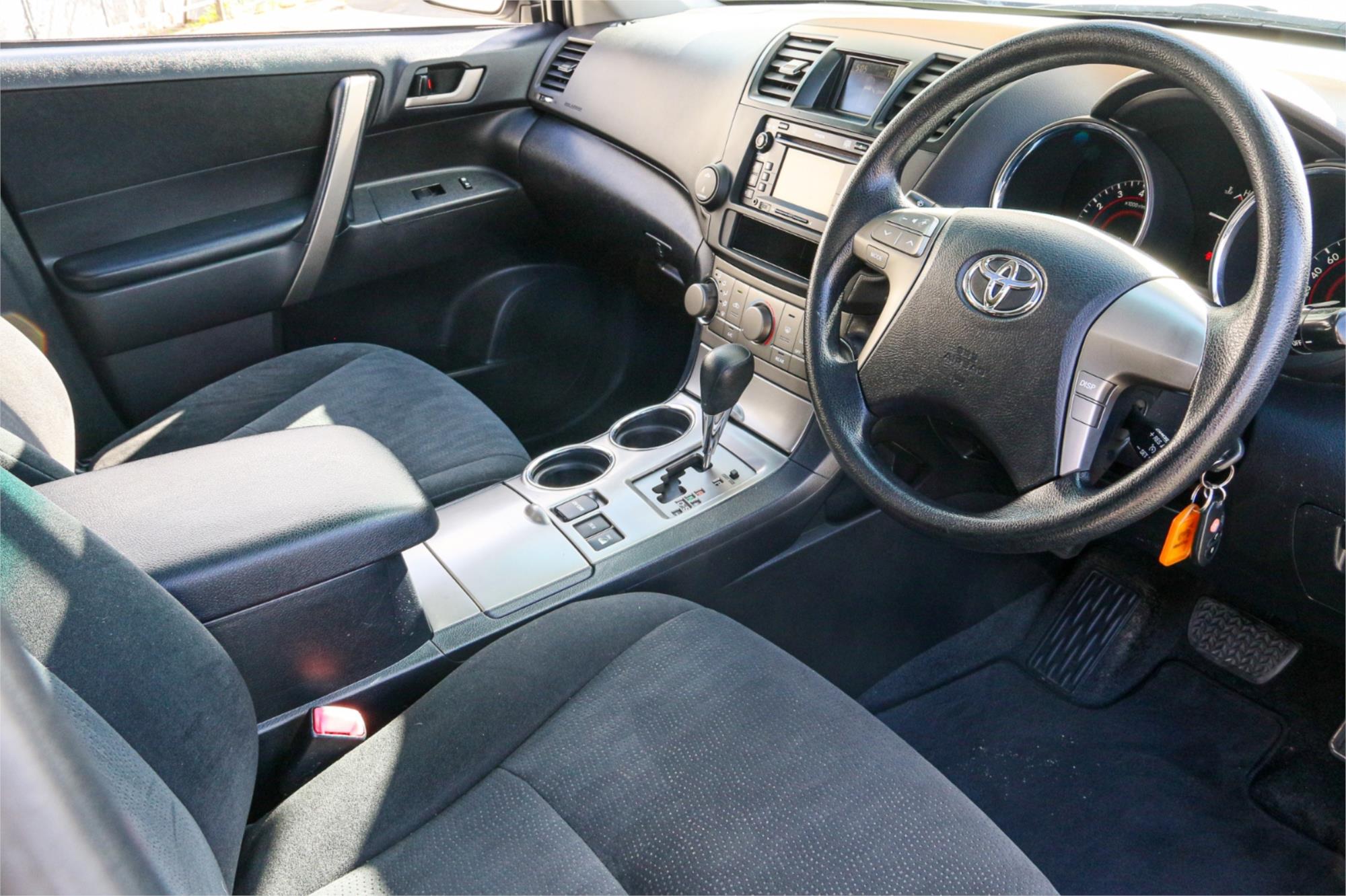 2010 TOYOTA KLUGER GSU45R ALTITUDE (4x4) 7 SEAT 5 SP AUTOMATIC 4D WAGON