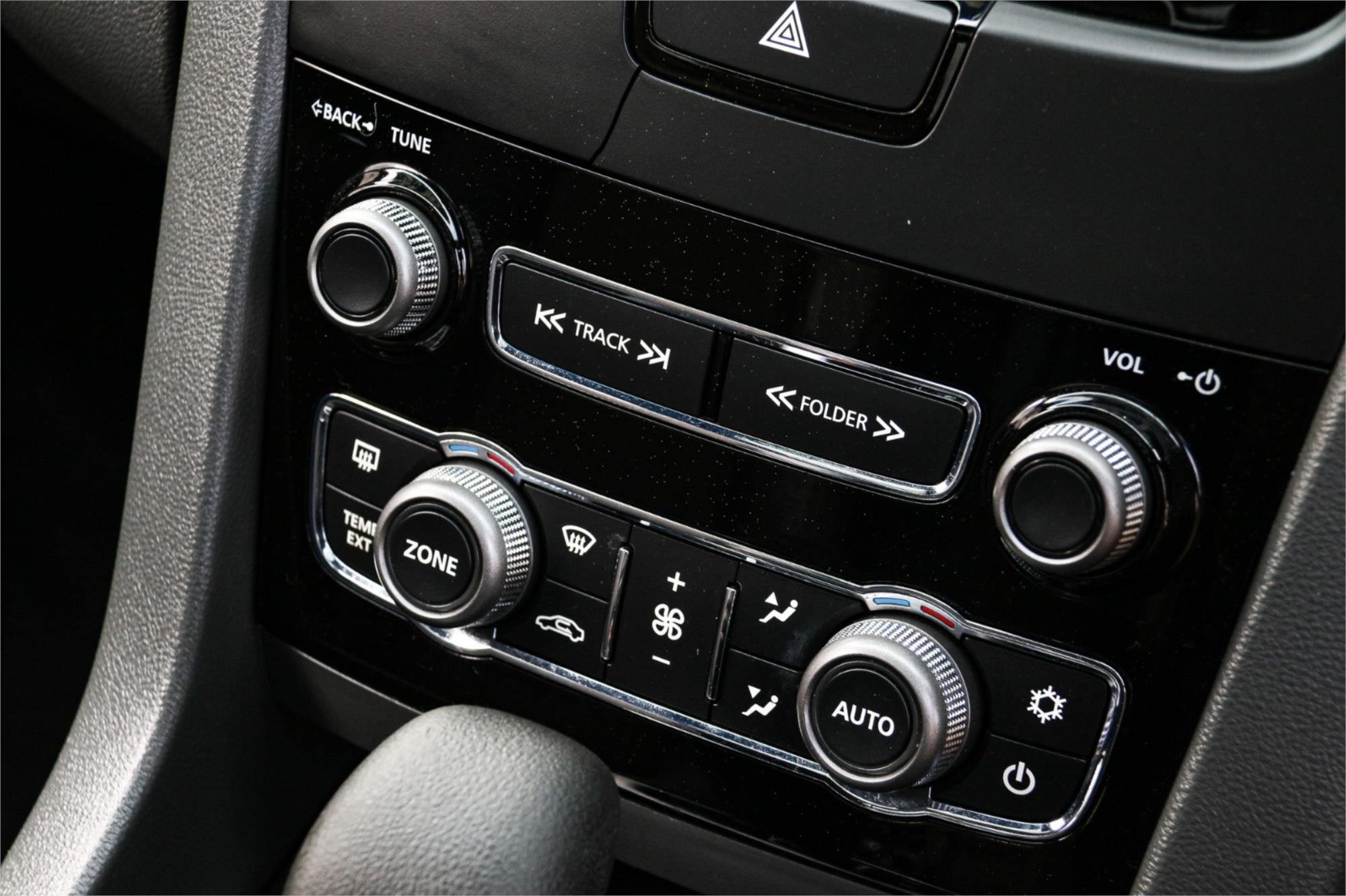 2013 HOLDEN COMMODORE VE II MY12.5 SV6 6 SP AUTOMATIC 4D SEDAN