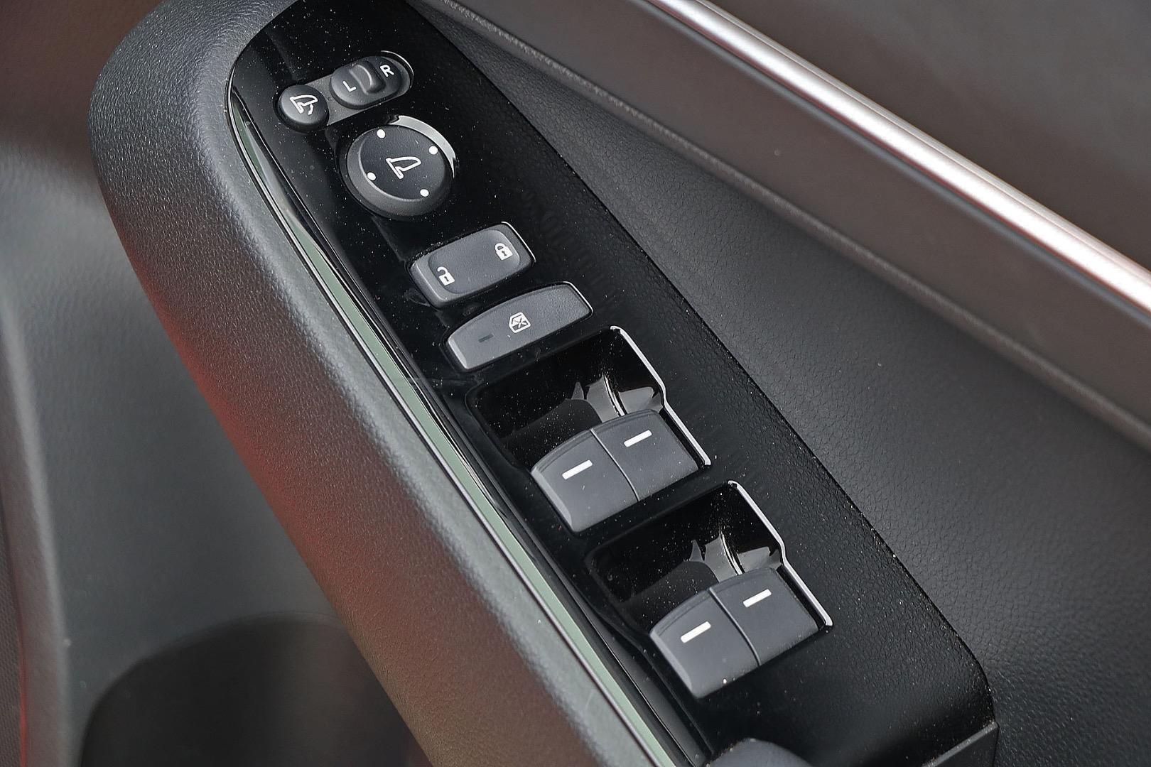 2024 HONDA HR-V (NO SERIES) E:HEV L CONSTANTLY VARIABLE TRANSMISSION SUV