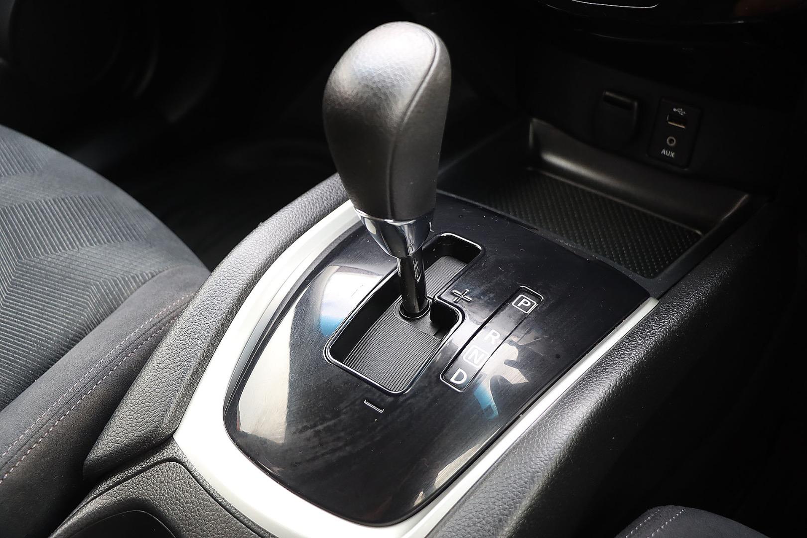 2016 NISSAN X-TRAIL T32 ST CONSTANTLY VARIABLE TRANSMISSION SUV