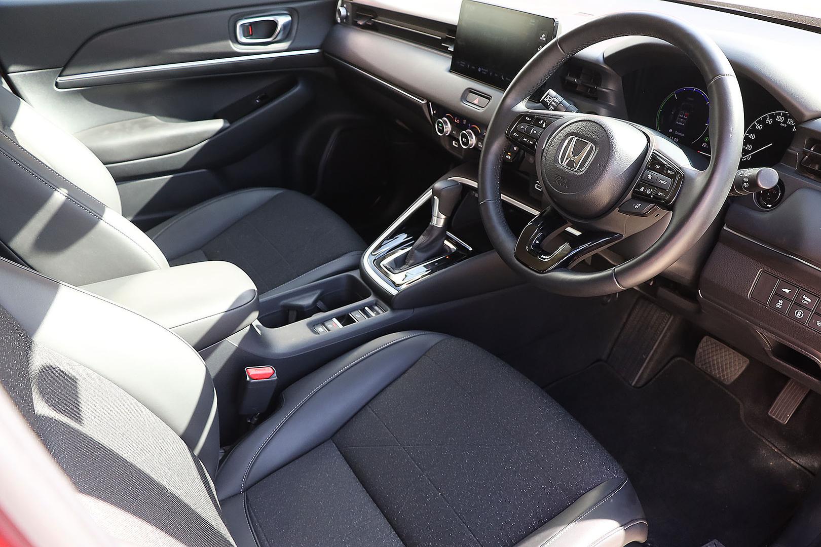 2024 HONDA HR-V E:HEV L CONSTANTLY VARIABLE TRANSMISSION SUV