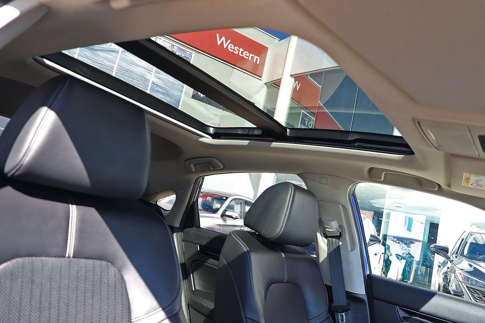 2024 HONDA CIVIC MY25 e:HEV L ELECTRONIC CVT 4D HATCHBACK