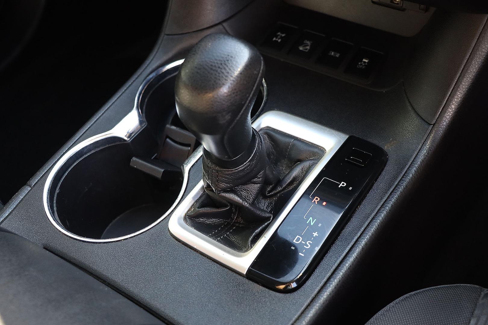 2018 TOYOTA KLUGER GSU55R MY17 GX (4x4) 8 SP AUTOMATIC 4D WAGON
