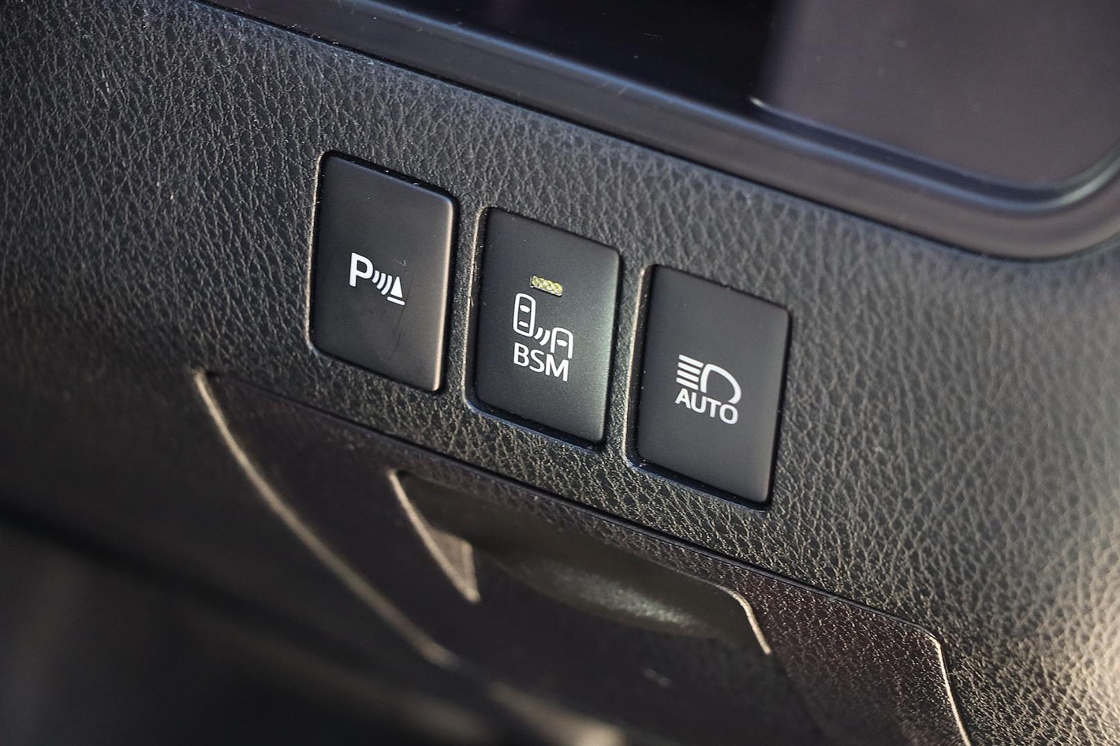 2018 TOYOTA KLUGER GSU55R MY17 GX (4x4) 8 SP AUTOMATIC 4D WAGON