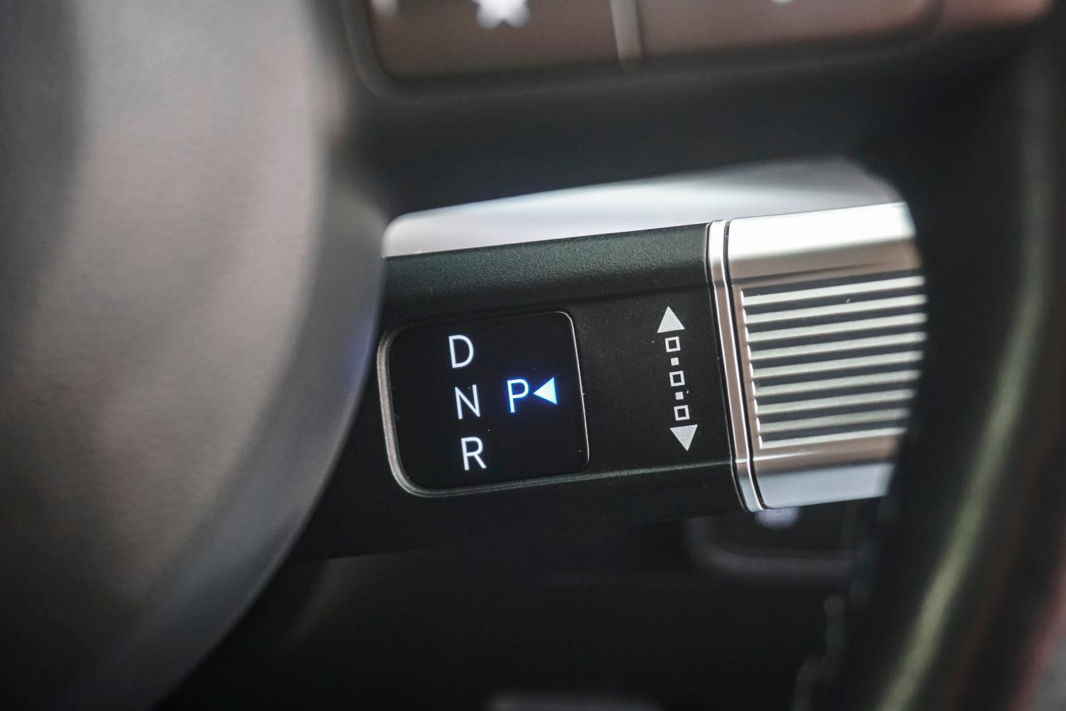 2024 HYUNDAI KONA SX2.V2 MY25 PREMIUM CONTINUOUS VARIABLE 4D WAGON