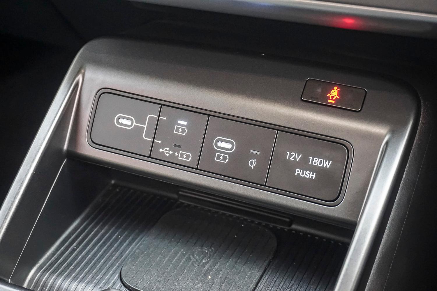 2024 HYUNDAI KONA SX2.V2 MY25 PREMIUM CONTINUOUS VARIABLE 4D WAGON