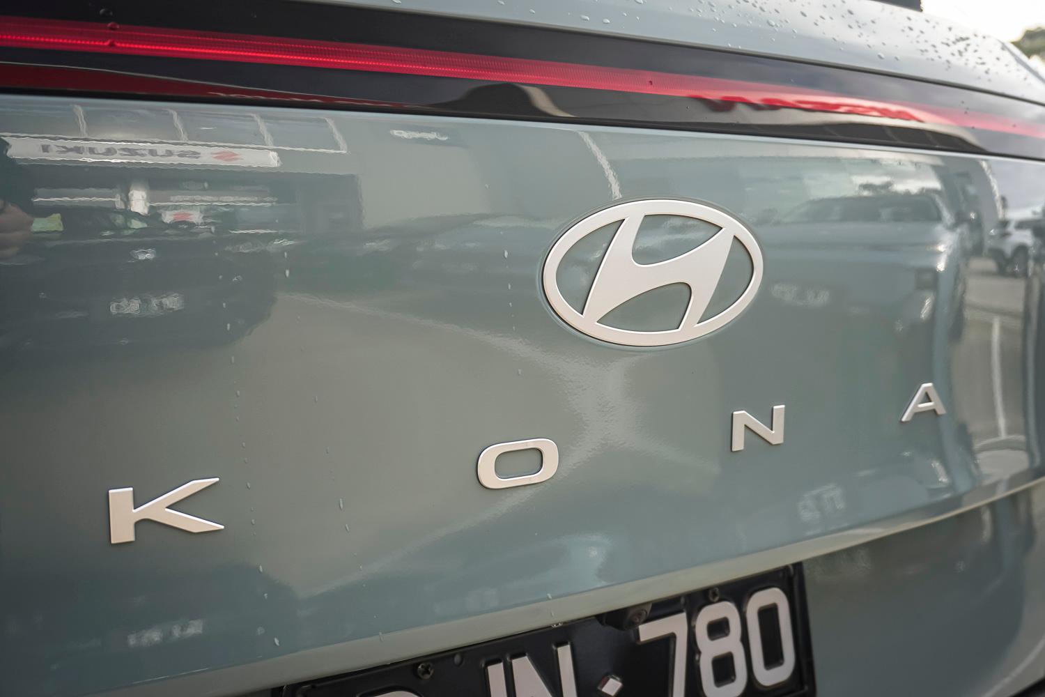 2024 HYUNDAI KONA SX2.V2 MY25 PREMIUM CONTINUOUS VARIABLE 4D WAGON