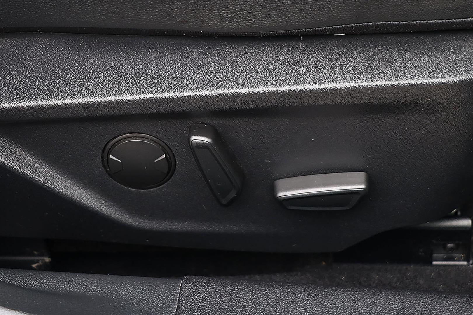 2019 FORD FOCUS SA MY19.75 TITANIUM 8 SP AUTOMATIC 5D HATCHBACK