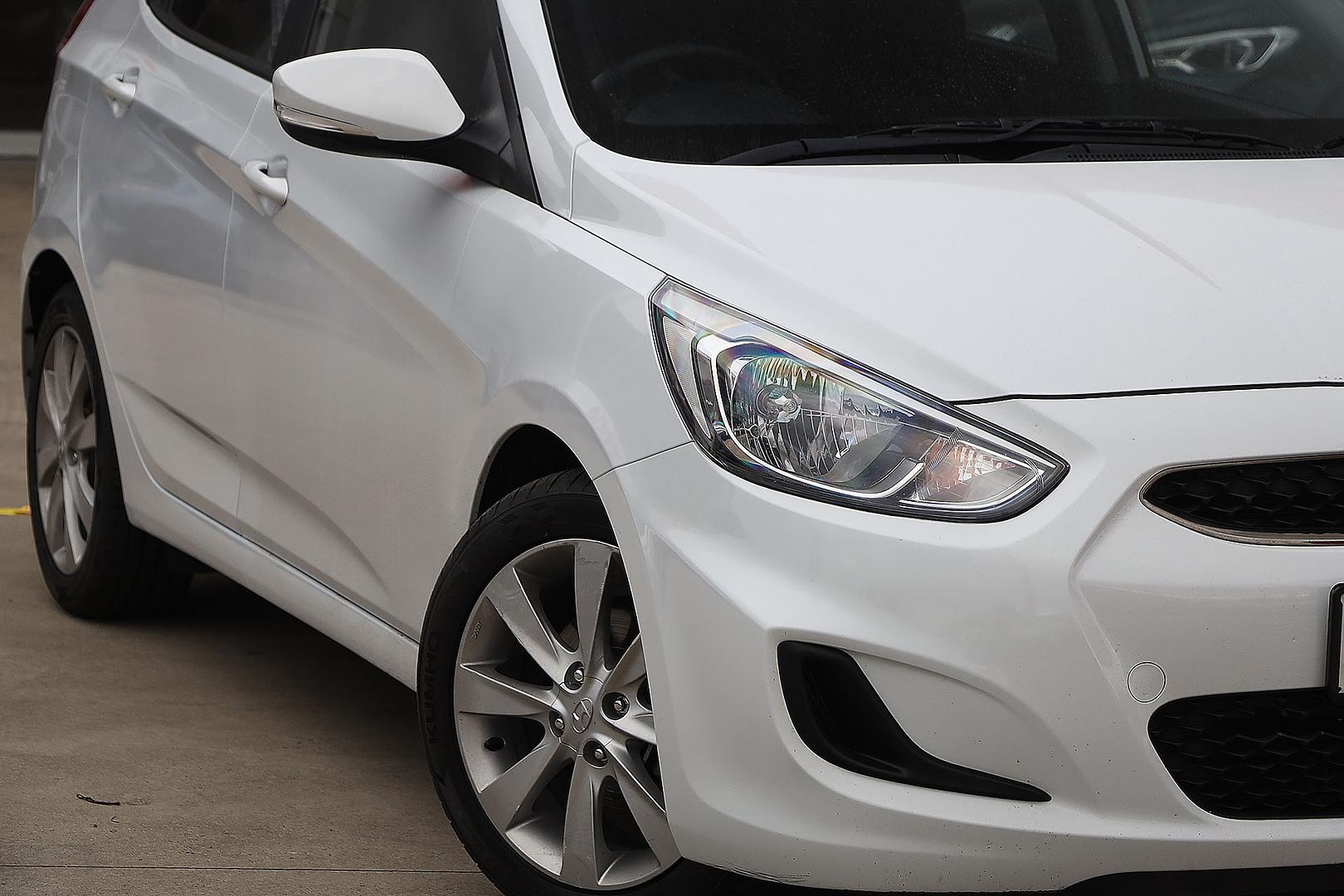 2019 HYUNDAI ACCENT RB6 MY18 SPORT 6 SP AUTOMATIC 5D HATCHBACK