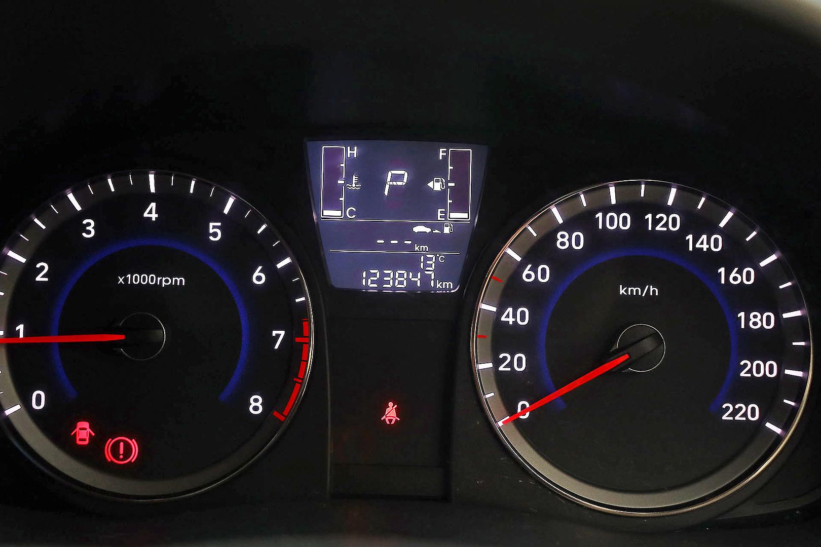 2019 HYUNDAI ACCENT RB6 MY18 SPORT 6 SP AUTOMATIC 5D HATCHBACK