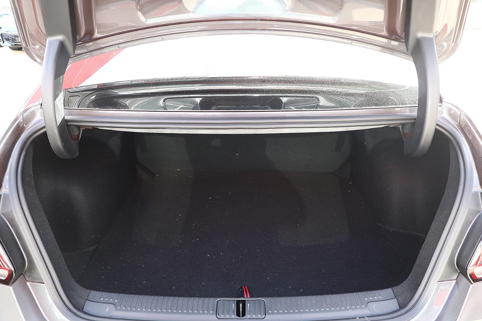 2024 MG MG5 MY24 ESSENCE 7 SP AUTO DUAL CLUTCH 4D SEDAN