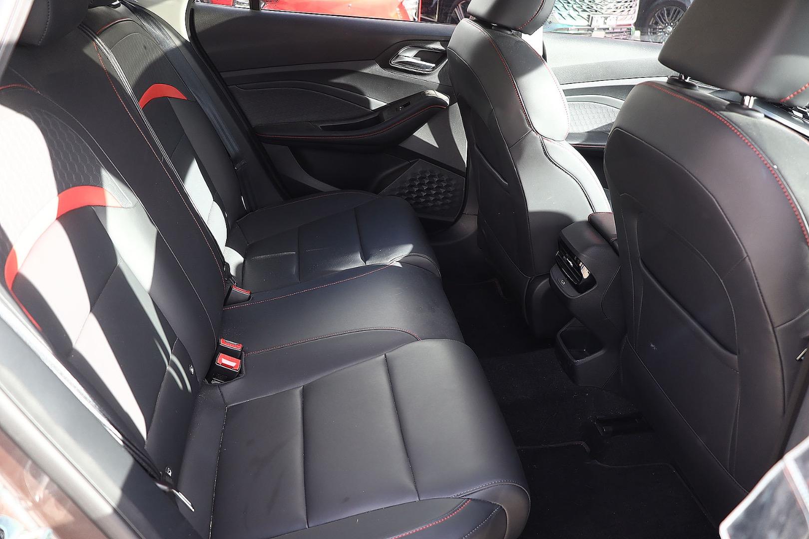 2024 MG MG5 MY24 ESSENCE 7 SP AUTO DUAL CLUTCH 4D SEDAN