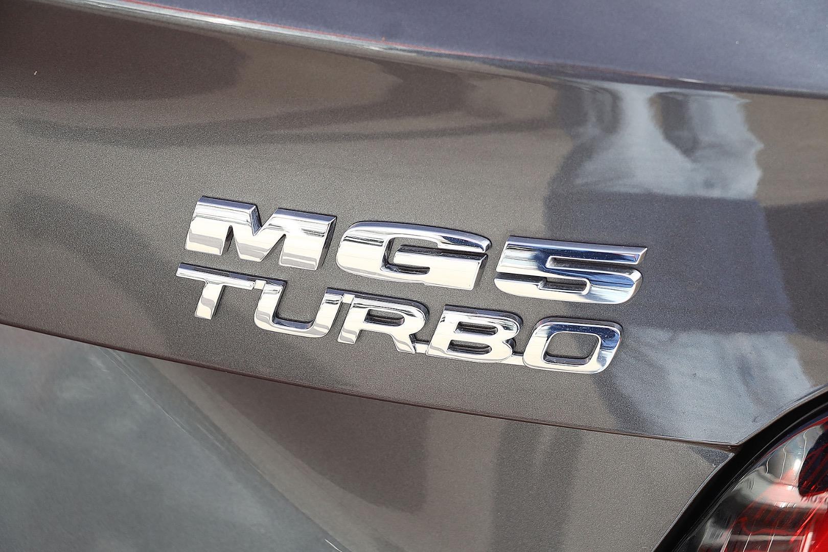 2024 MG MG5 MY24 ESSENCE 7 SP AUTO DUAL CLUTCH 4D SEDAN