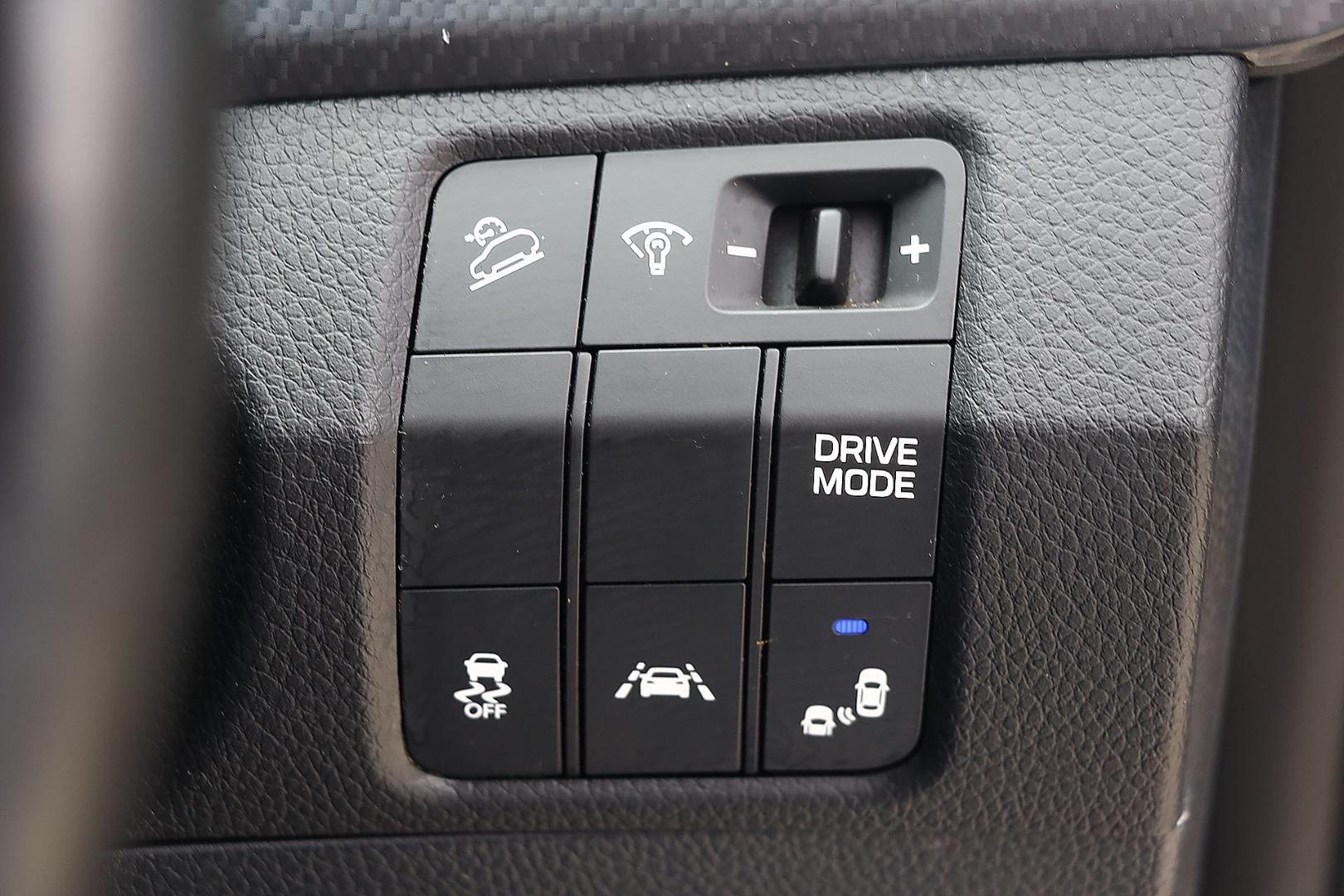 2018 HYUNDAI SANTA FE DM5 MY18 ACTIVE X 6 SP AUTOMATIC 4D WAGON