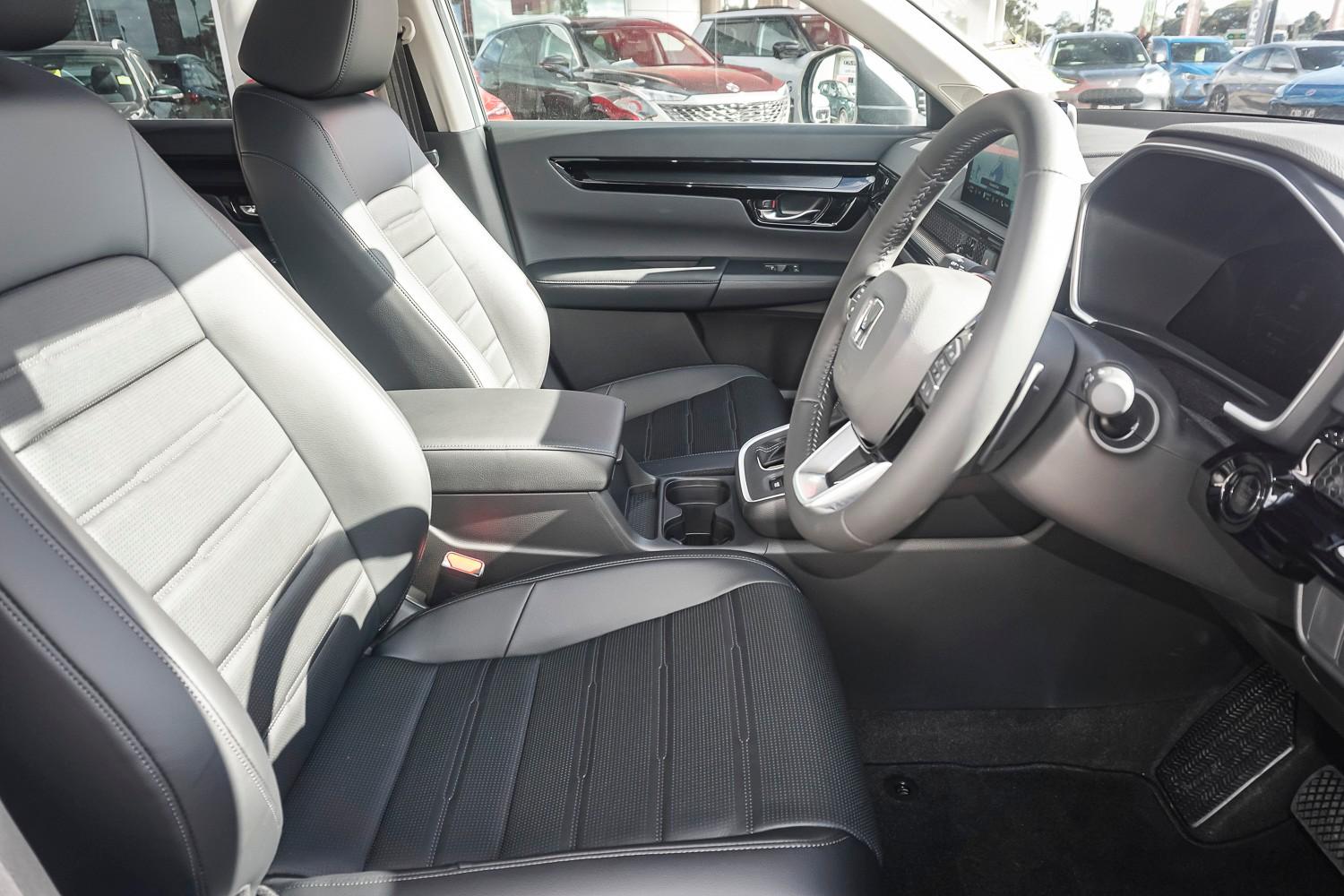 2025 HONDA CR-V MY24 VTi L7 (2WD) 7 SEATS CONTINUOUS VARIABLE 4D WAGON