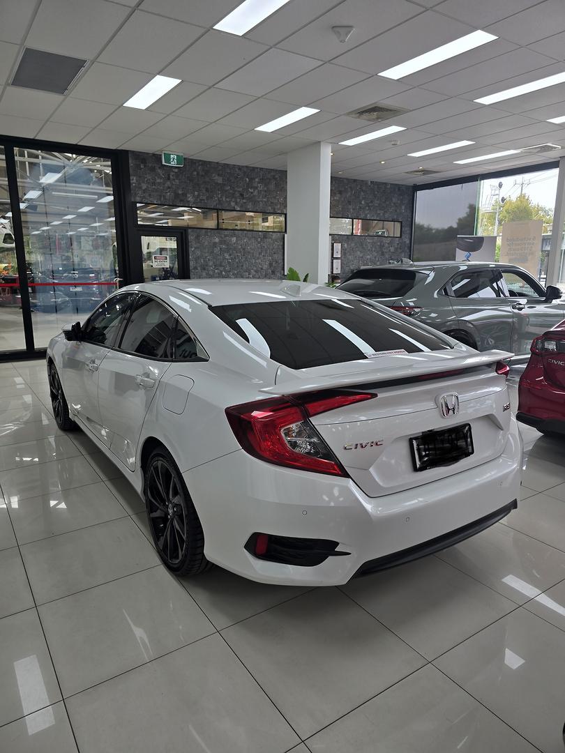 2019 HONDA CIVIC MY18 RS CONTINUOUS VARIABLE 4D SEDAN