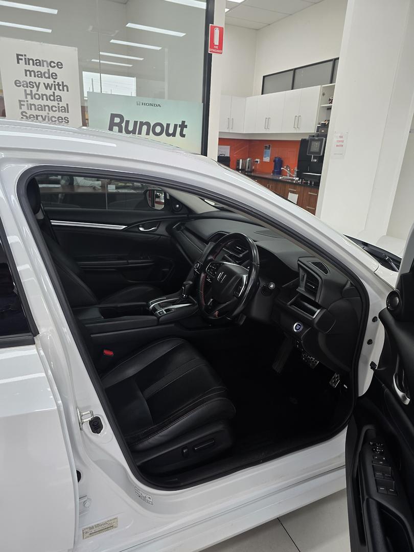 2019 HONDA CIVIC MY18 RS CONTINUOUS VARIABLE 4D SEDAN