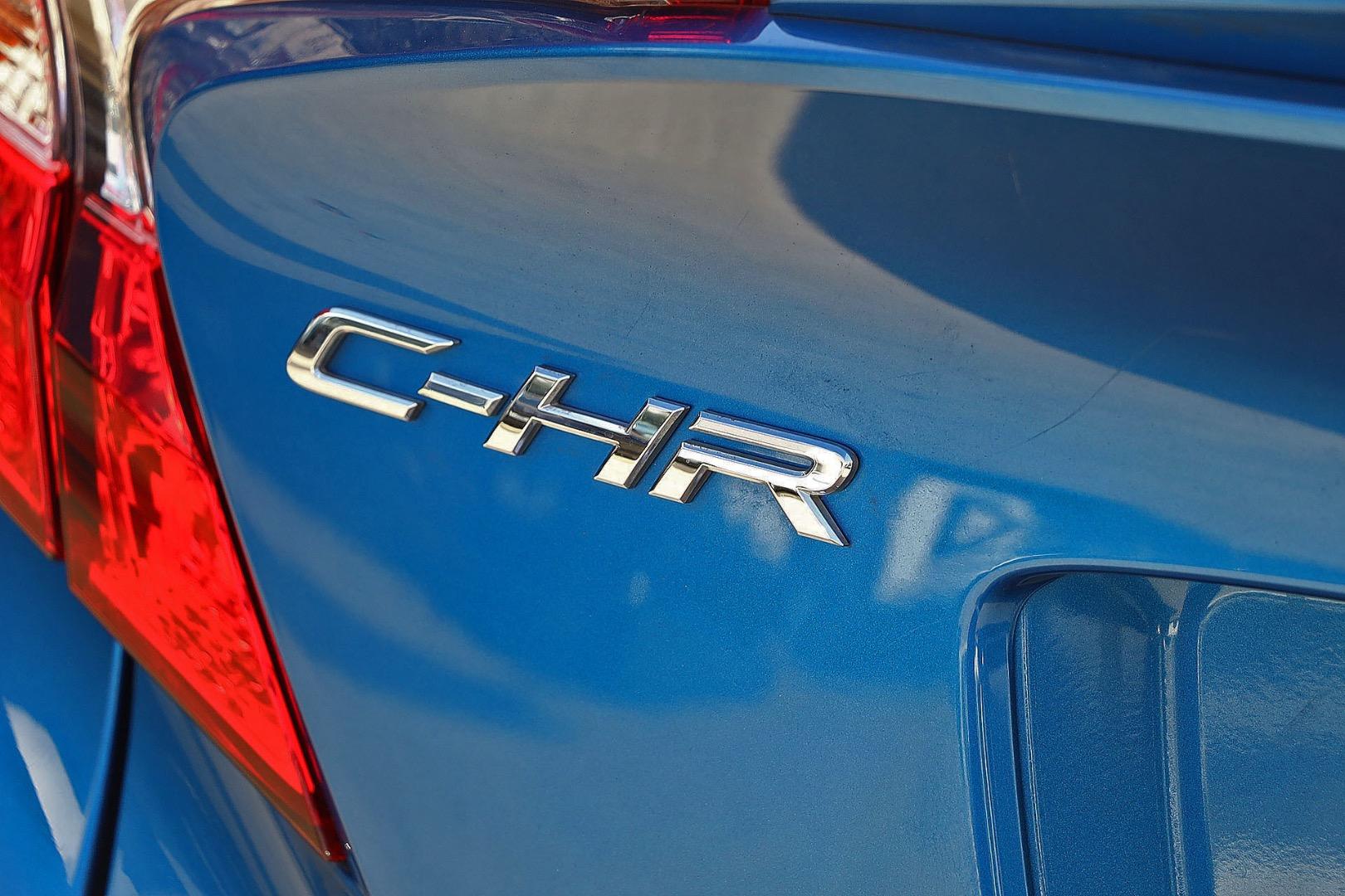 2017 TOYOTA C-HR NGX10R (2WD) CONTINUOUS VARIABLE 4D WAGON