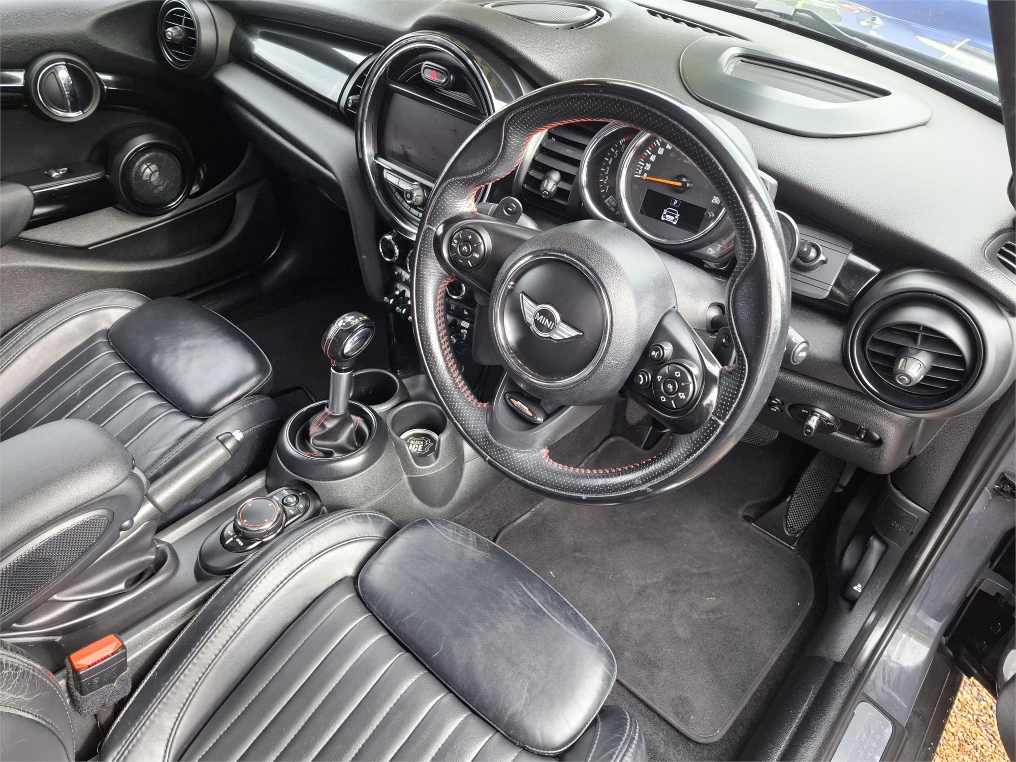 2017 MINI 5D HATCH F55 MY18 COOPER S 6 SP AUTOMATIC 5D HATCHBACK