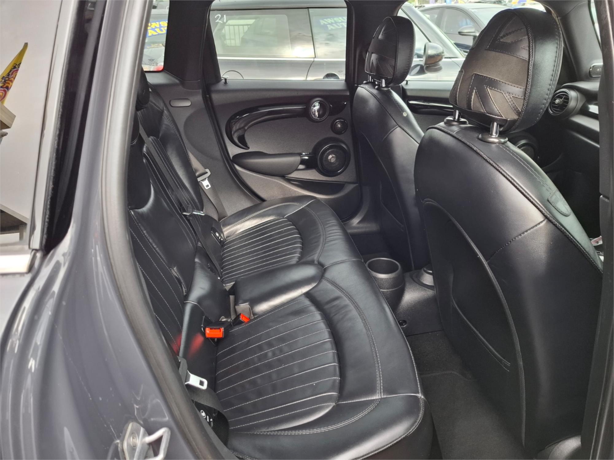 2017 MINI 5D HATCH F55 MY18 COOPER S 6 SP AUTOMATIC 5D HATCHBACK