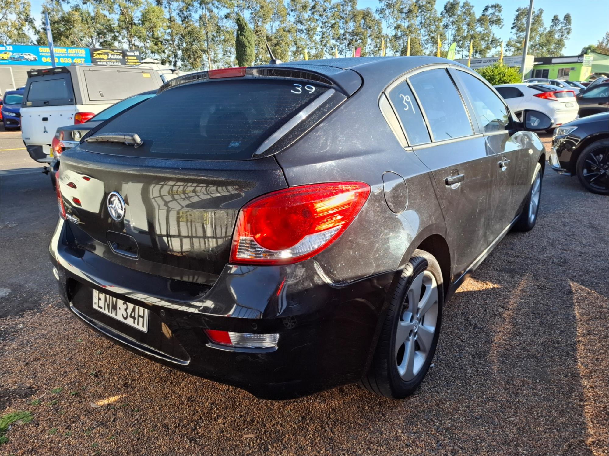 2014 HOLDEN CRUZE JH MY14 EQUIPE 5 SP MANUAL 5D HATCHBACK