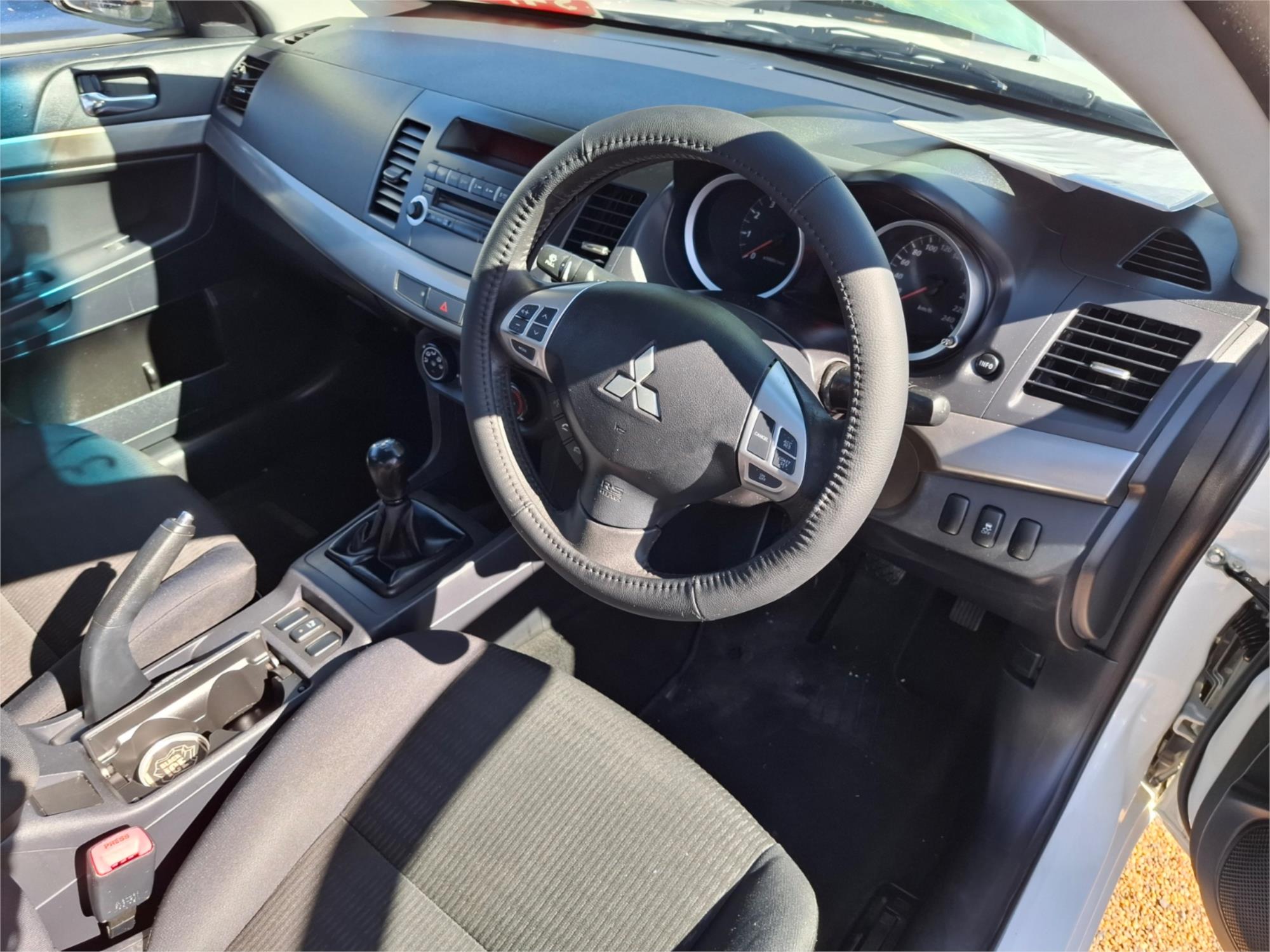 2011 MITSUBISHI LANCER CJ MY11 ES 5 SP MANUAL 4D SEDAN