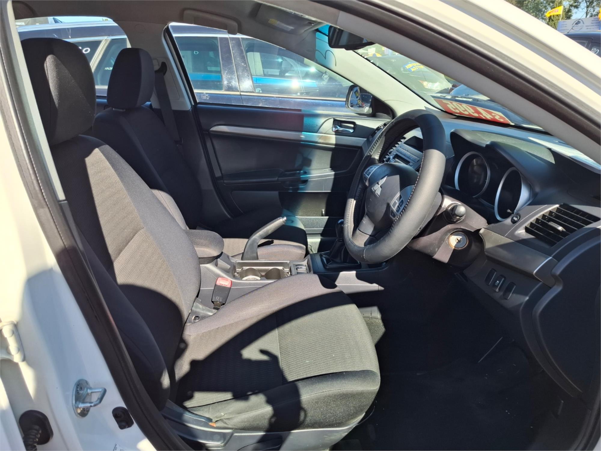2011 MITSUBISHI LANCER CJ MY11 ES 5 SP MANUAL 4D SEDAN