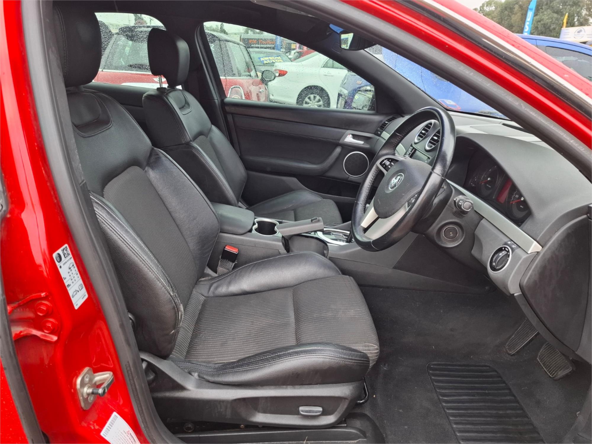 2013 HOLDEN COMMODORE VE II MY12.5 SV6 6 SP AUTOMATIC 4D SEDAN