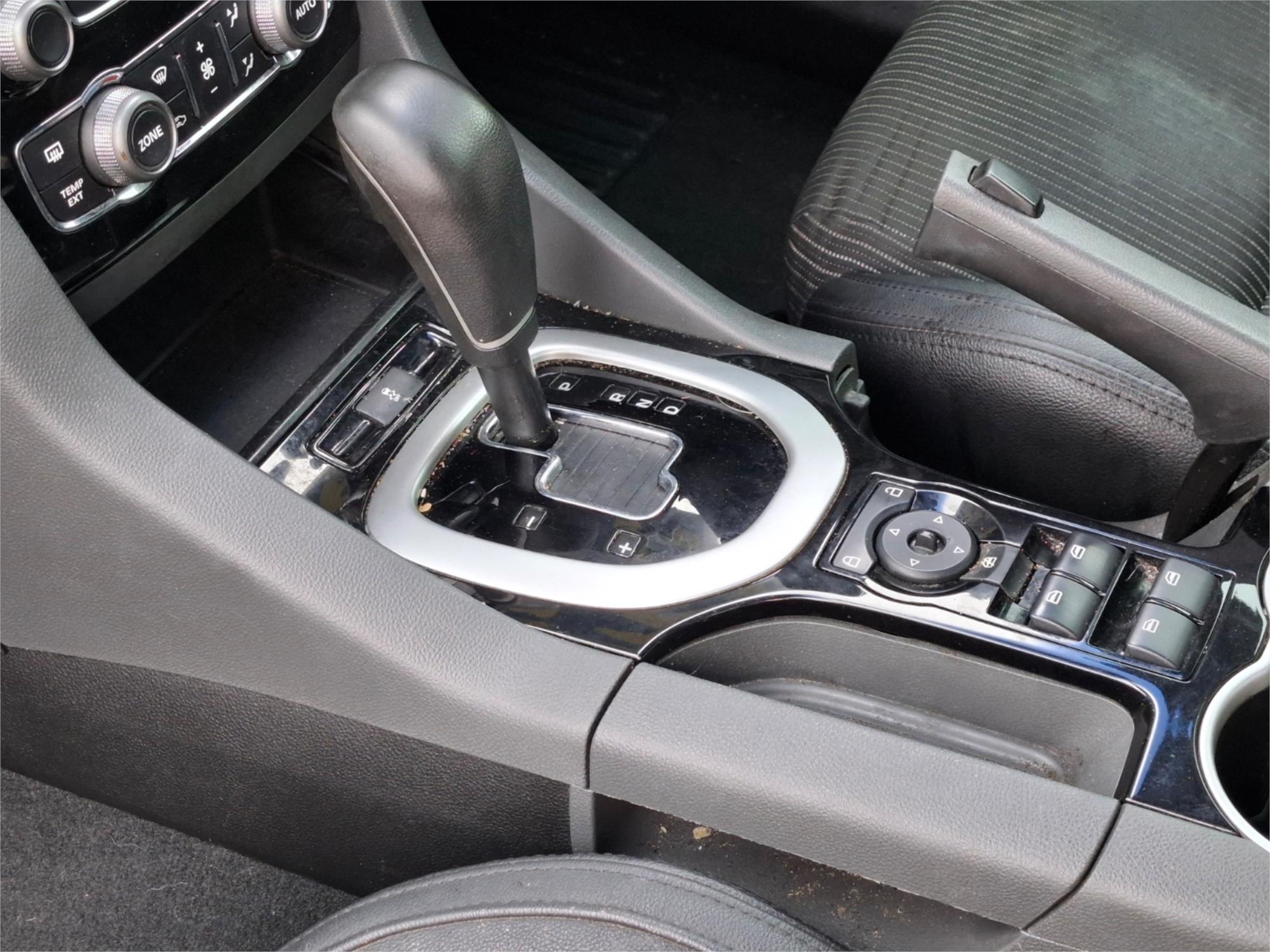 2013 HOLDEN COMMODORE VE II MY12.5 SV6 6 SP AUTOMATIC 4D SEDAN